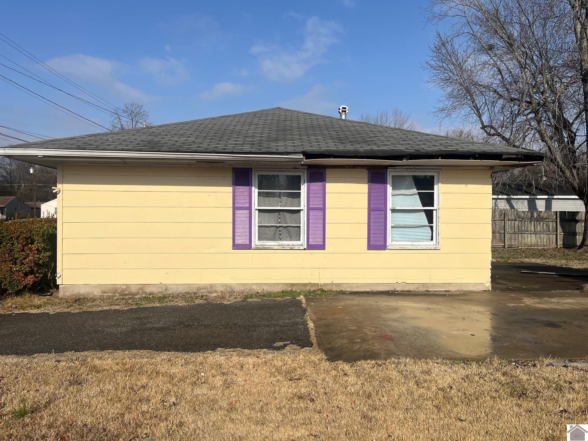 1026 River Oaks Blvd.