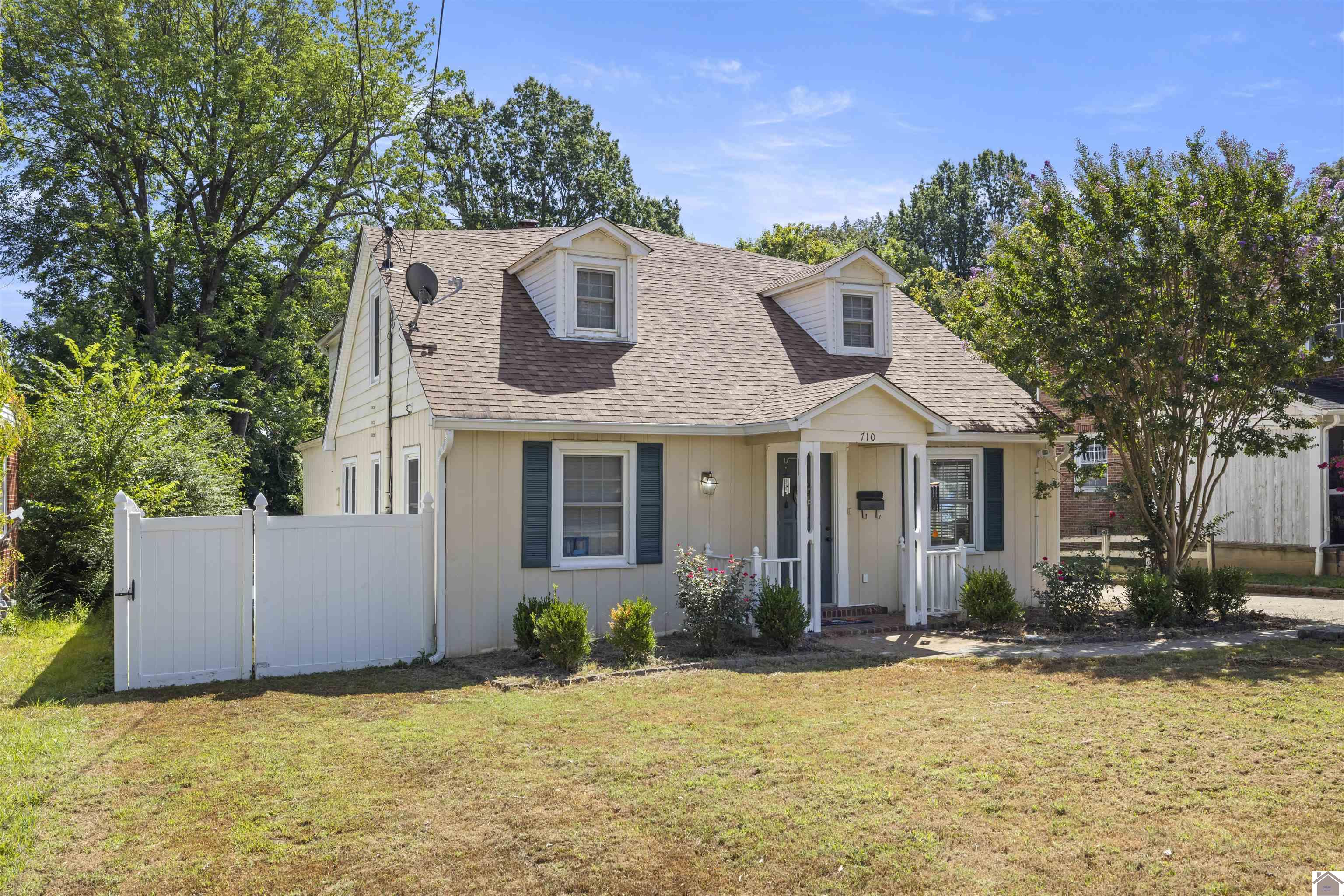 710 Pryor Street