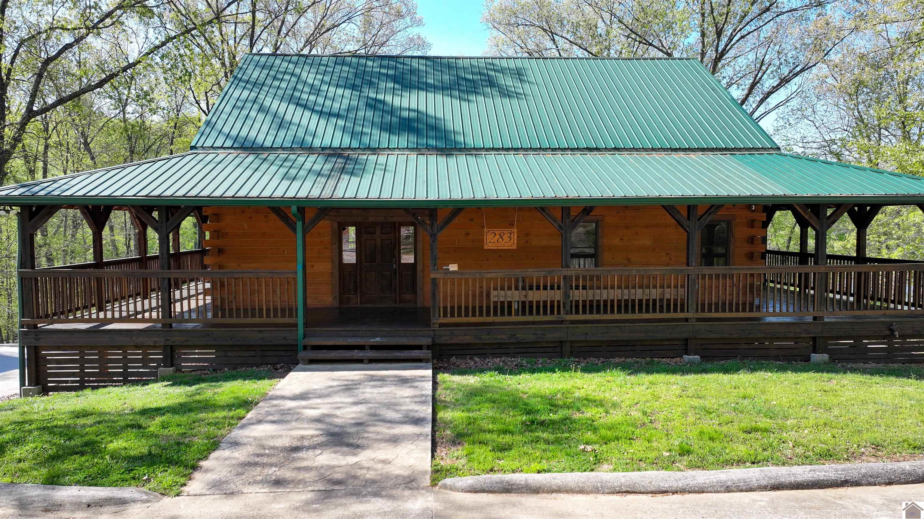 283 Holiday Way