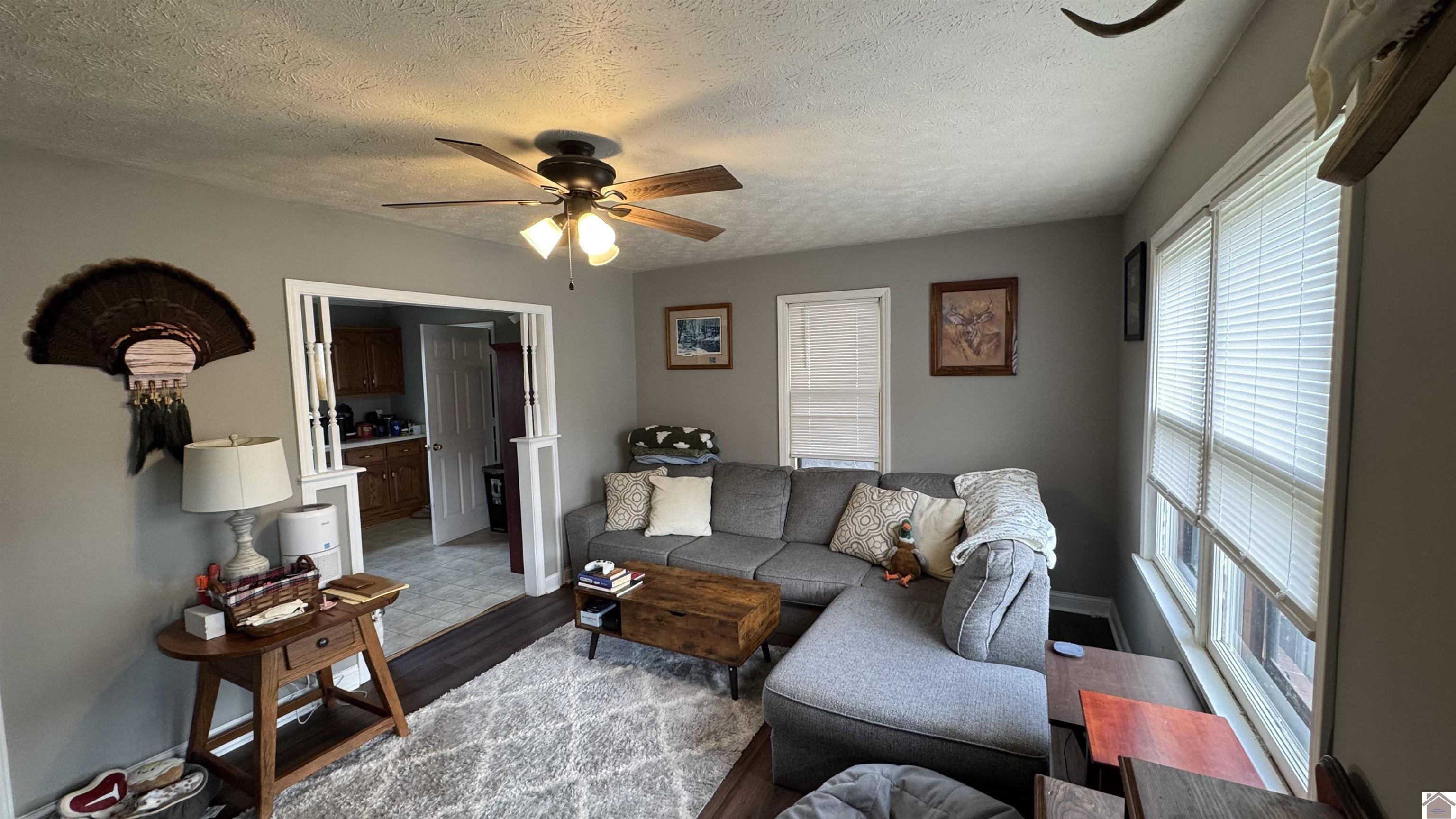 407 HAROLD KING DR.