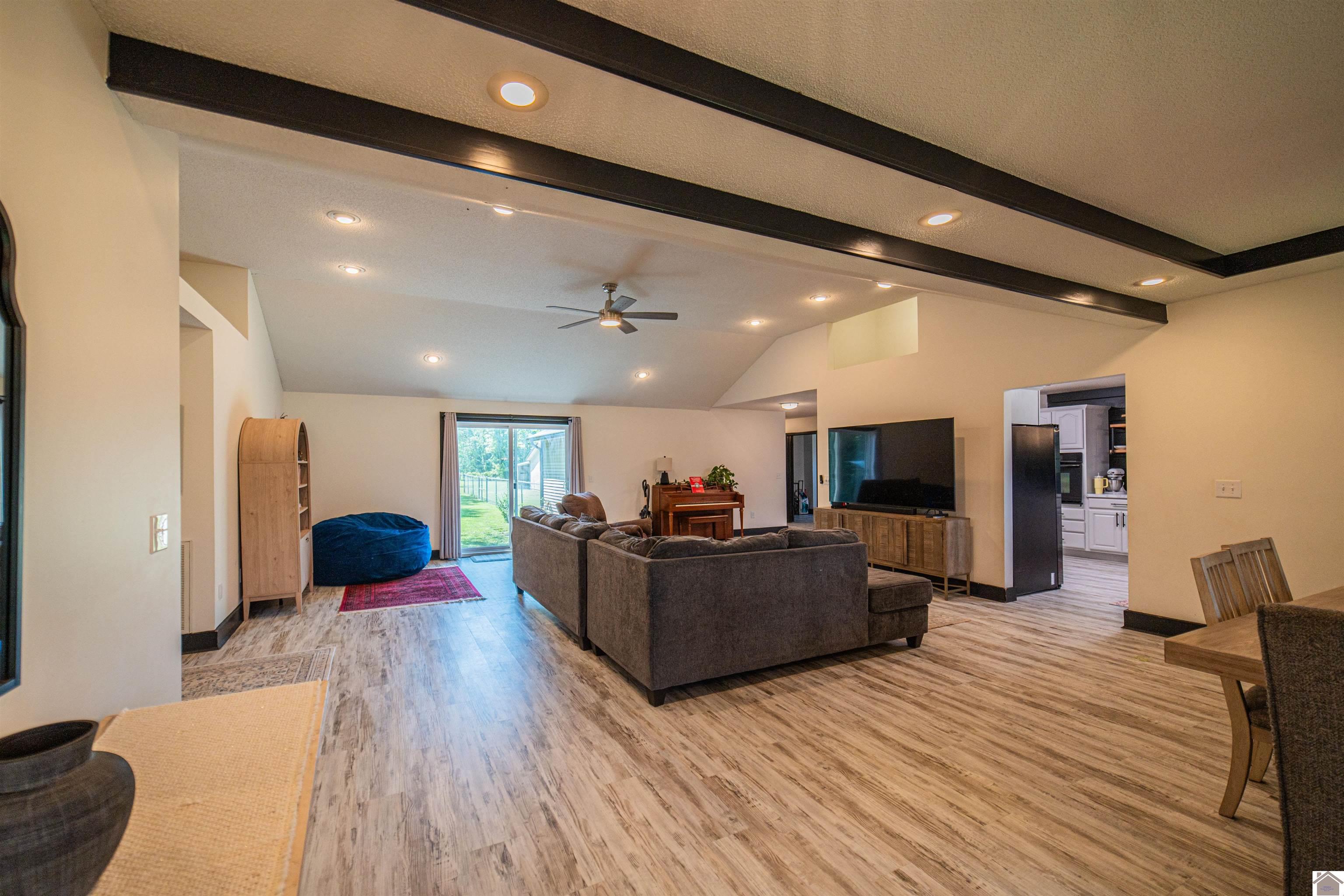 8230 Old Cairo Road
