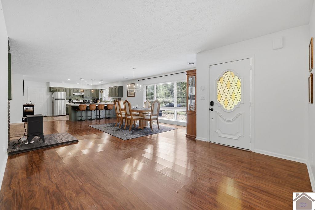 1601 Shallow Creek Circle