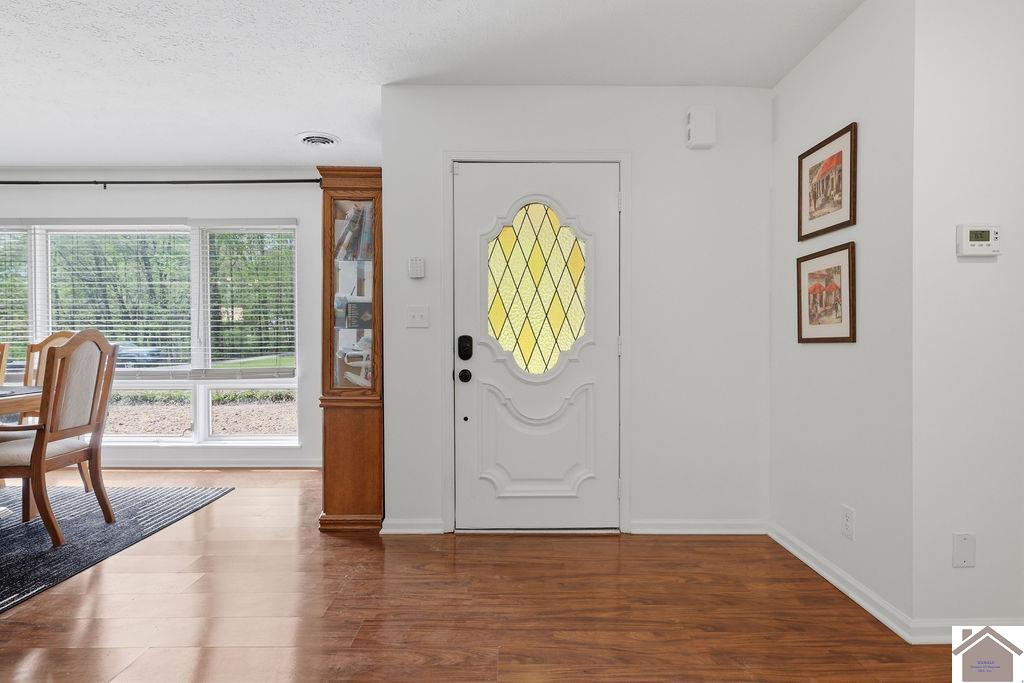 1601 Shallow Creek Circle