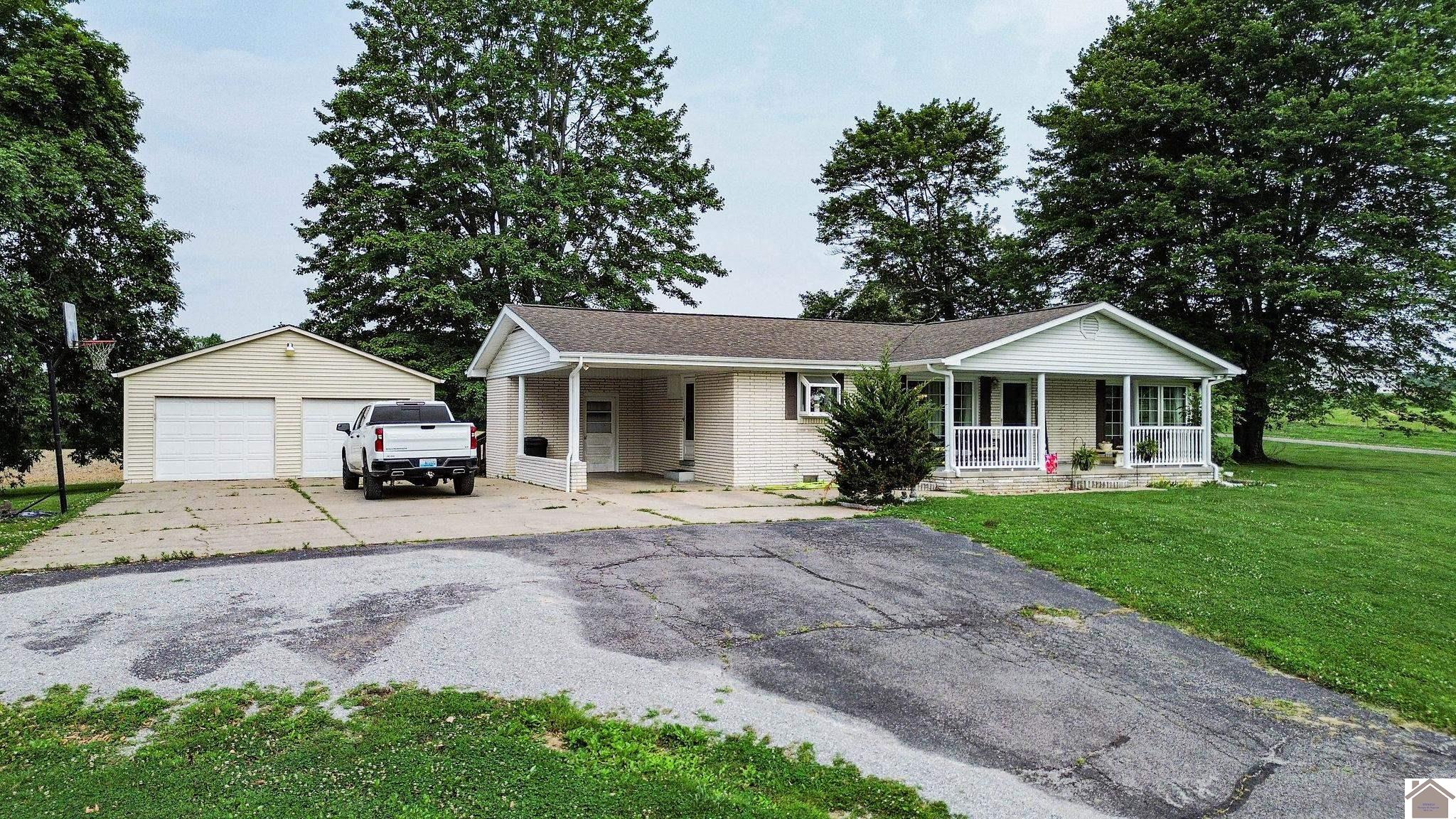 831 County Road 1006