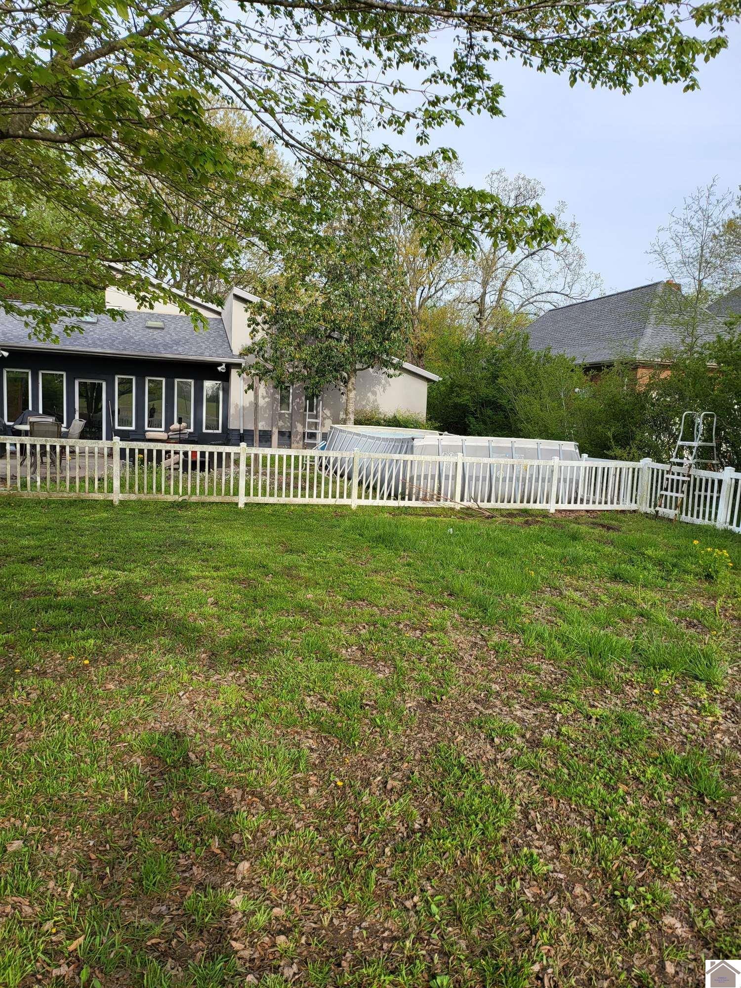 636 Oaks Country Club