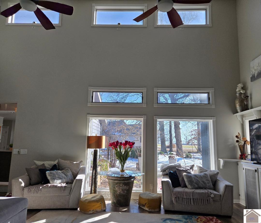 636 Oaks Country Club