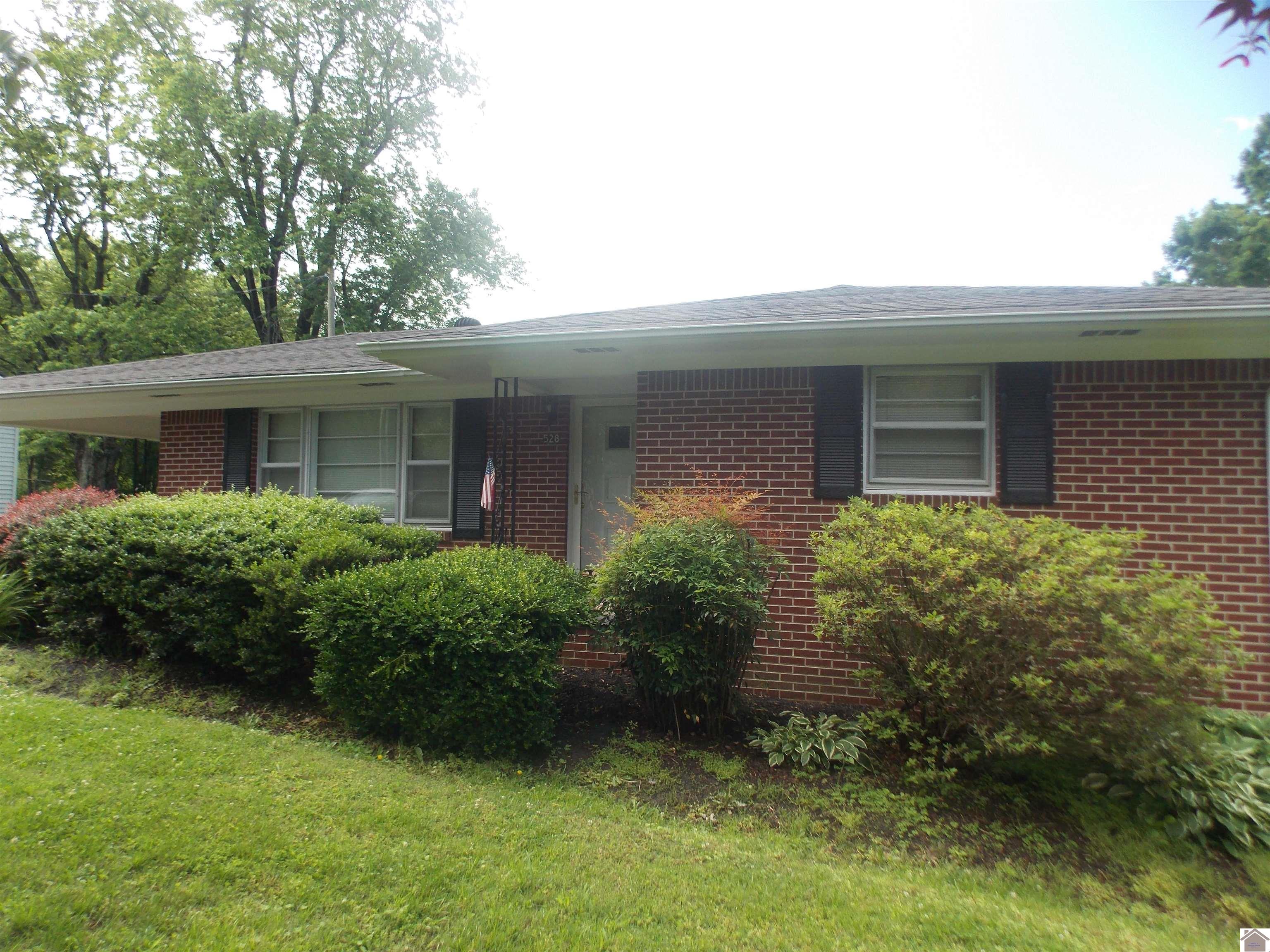 528 Elm