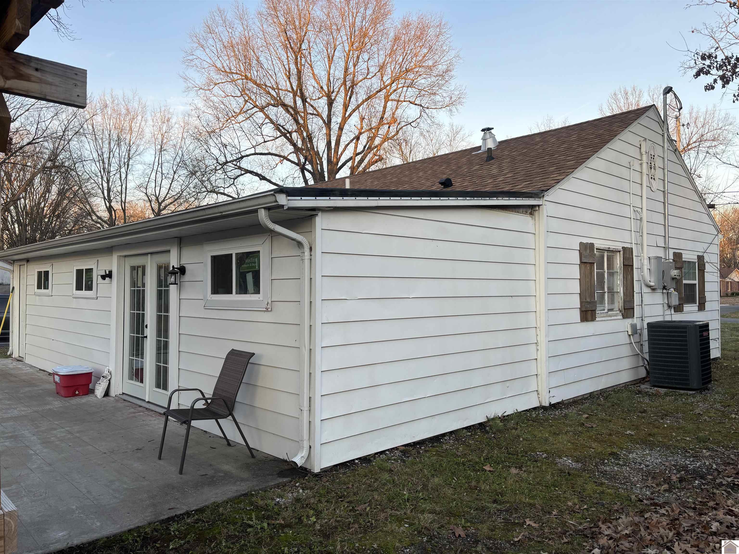 949 N 26th