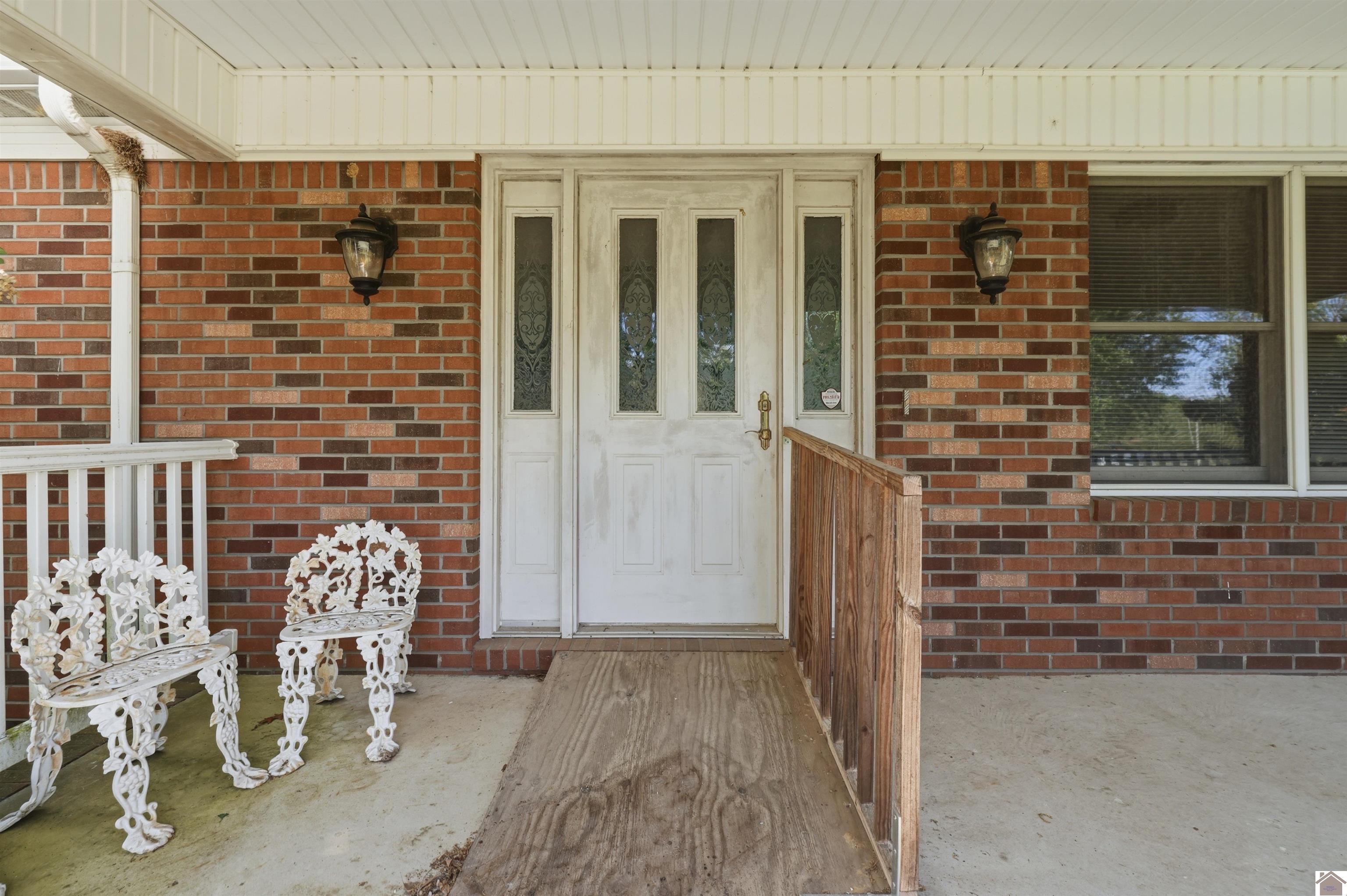 1441 E ST RT 80