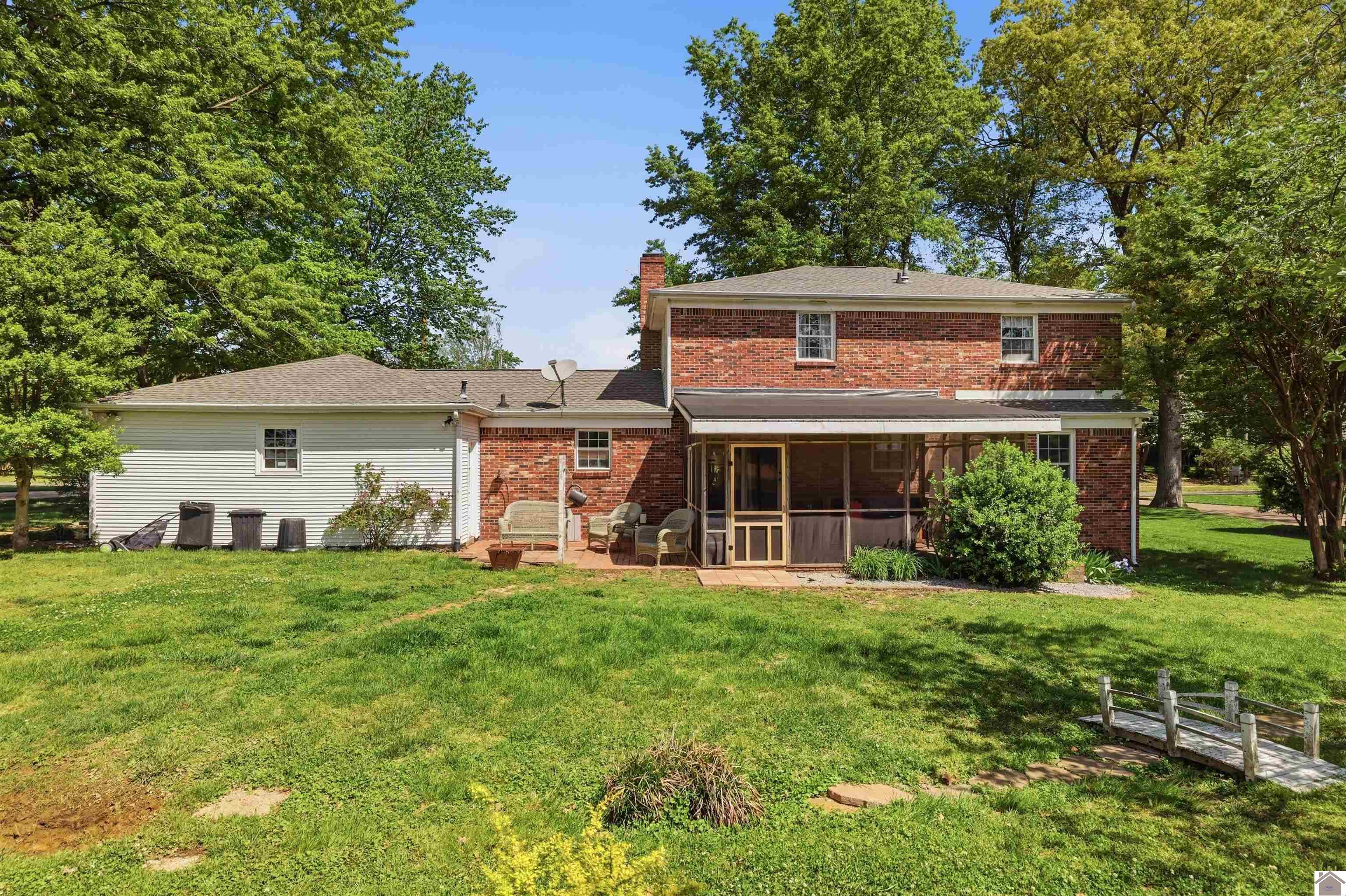 1306 Dogwood