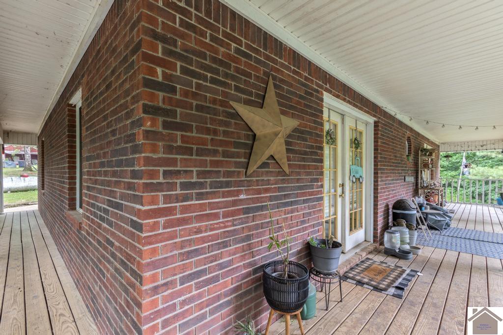 1186 Hale Springs Road