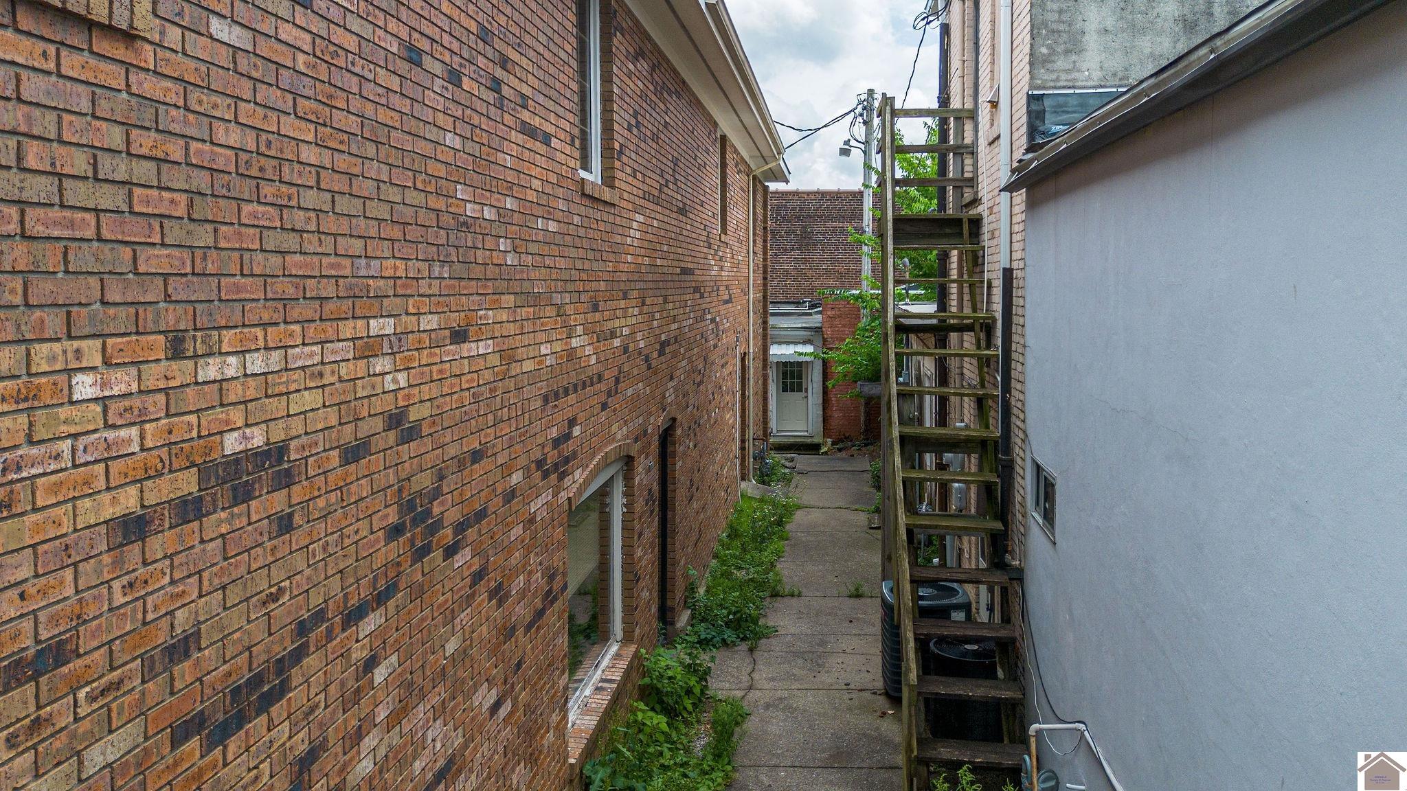 208 E 11th Street