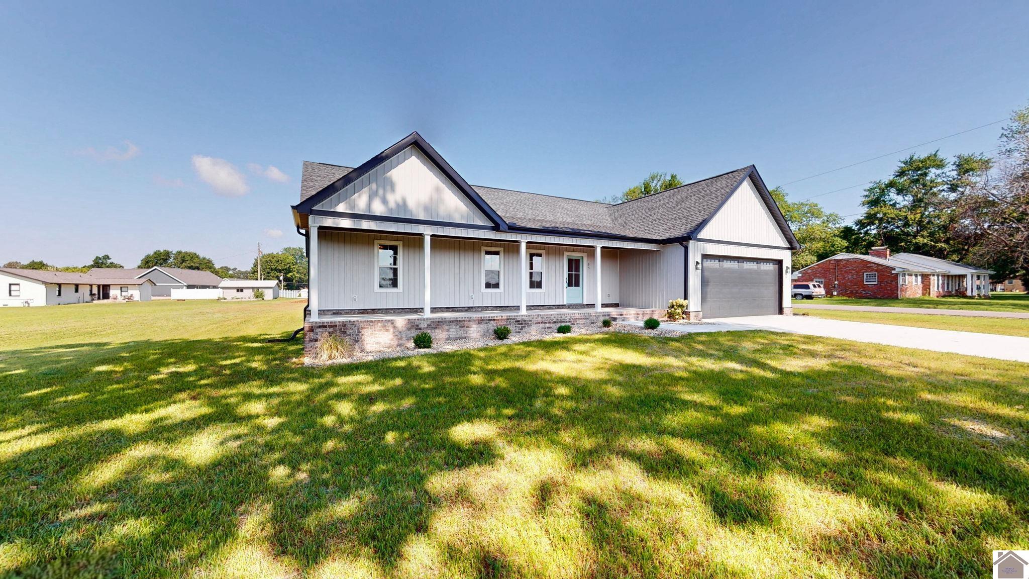 95 Applewood Rd