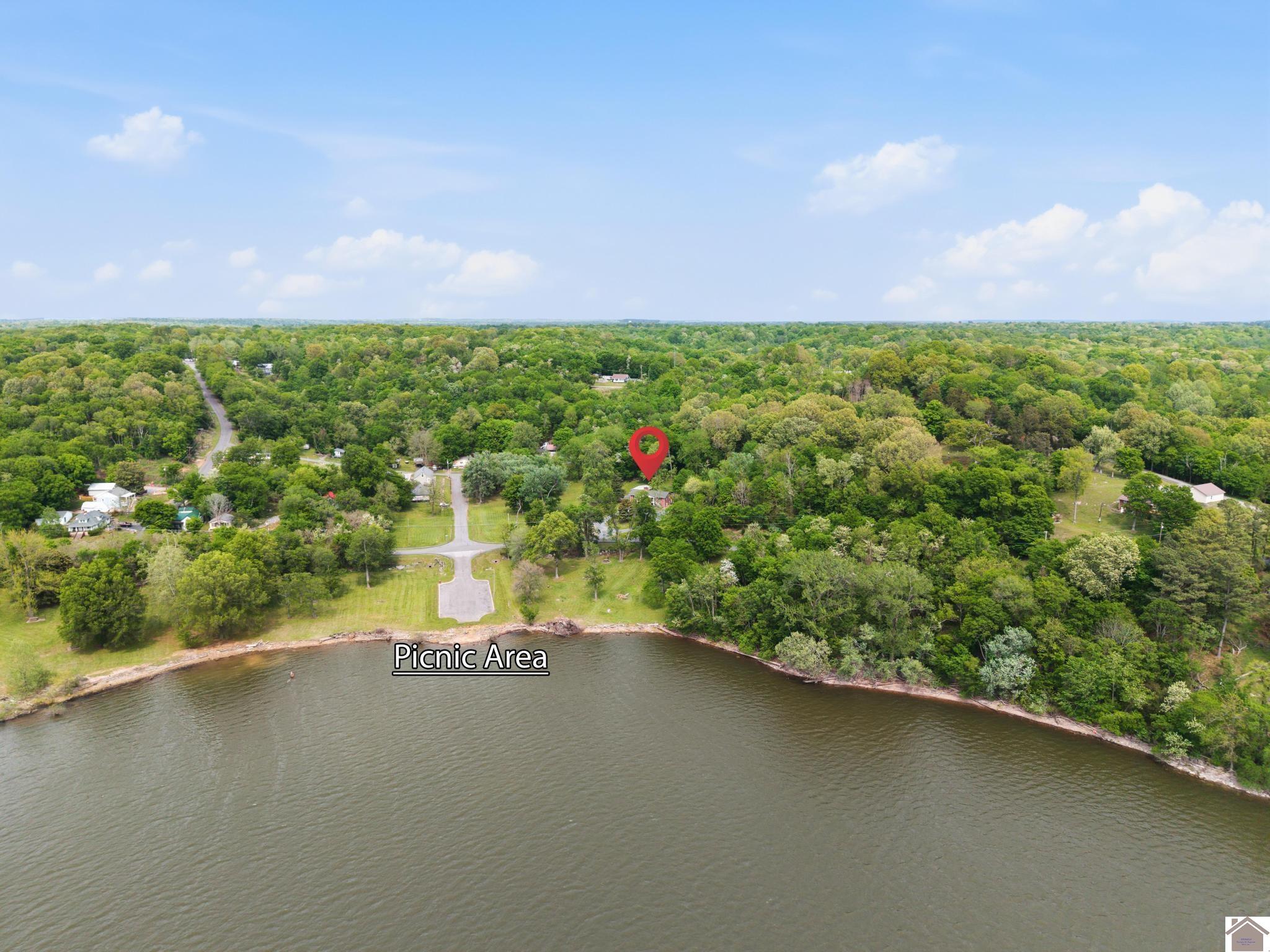 157 Lakeshore Dr