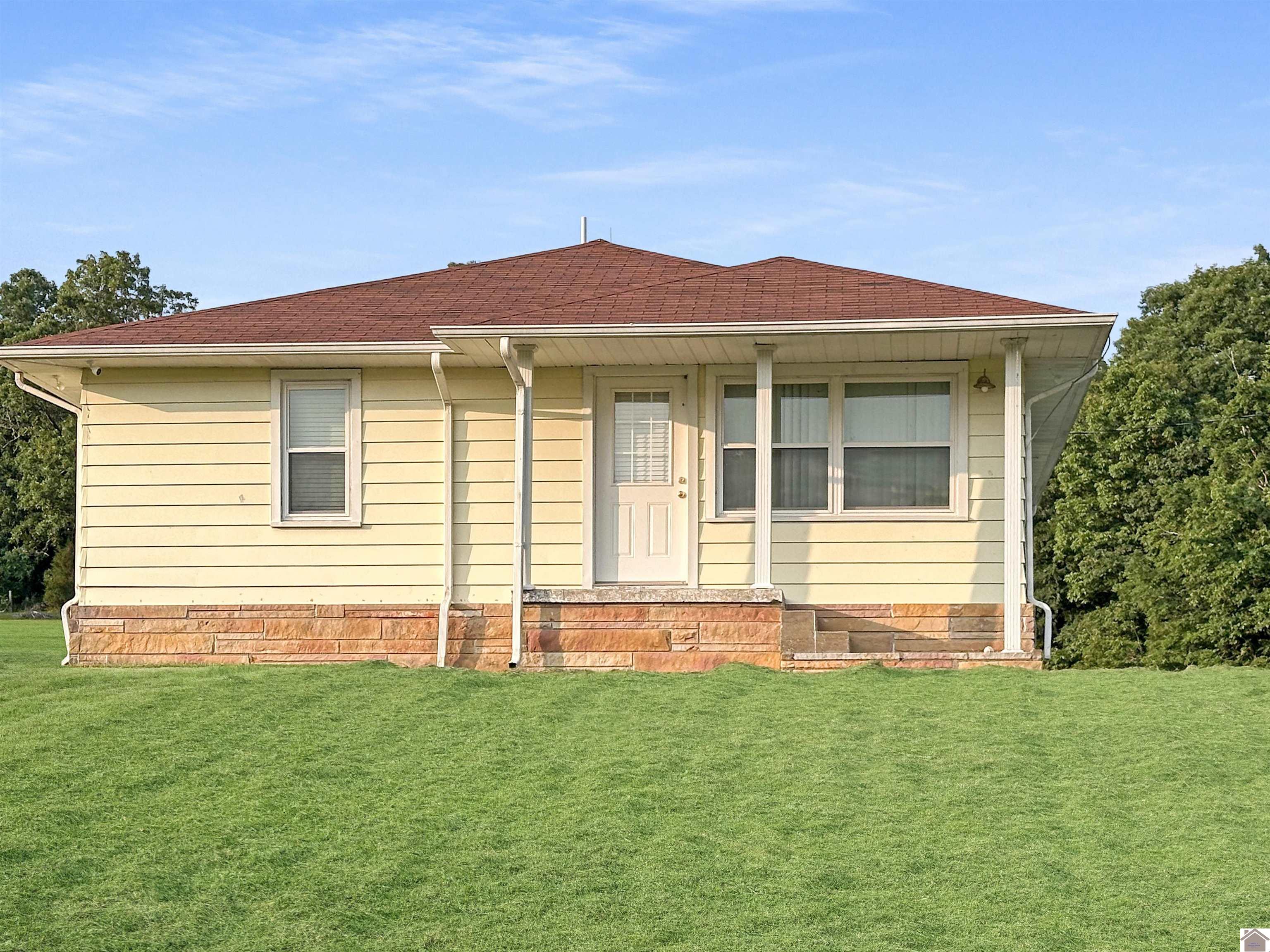 950 Farmersville Road
