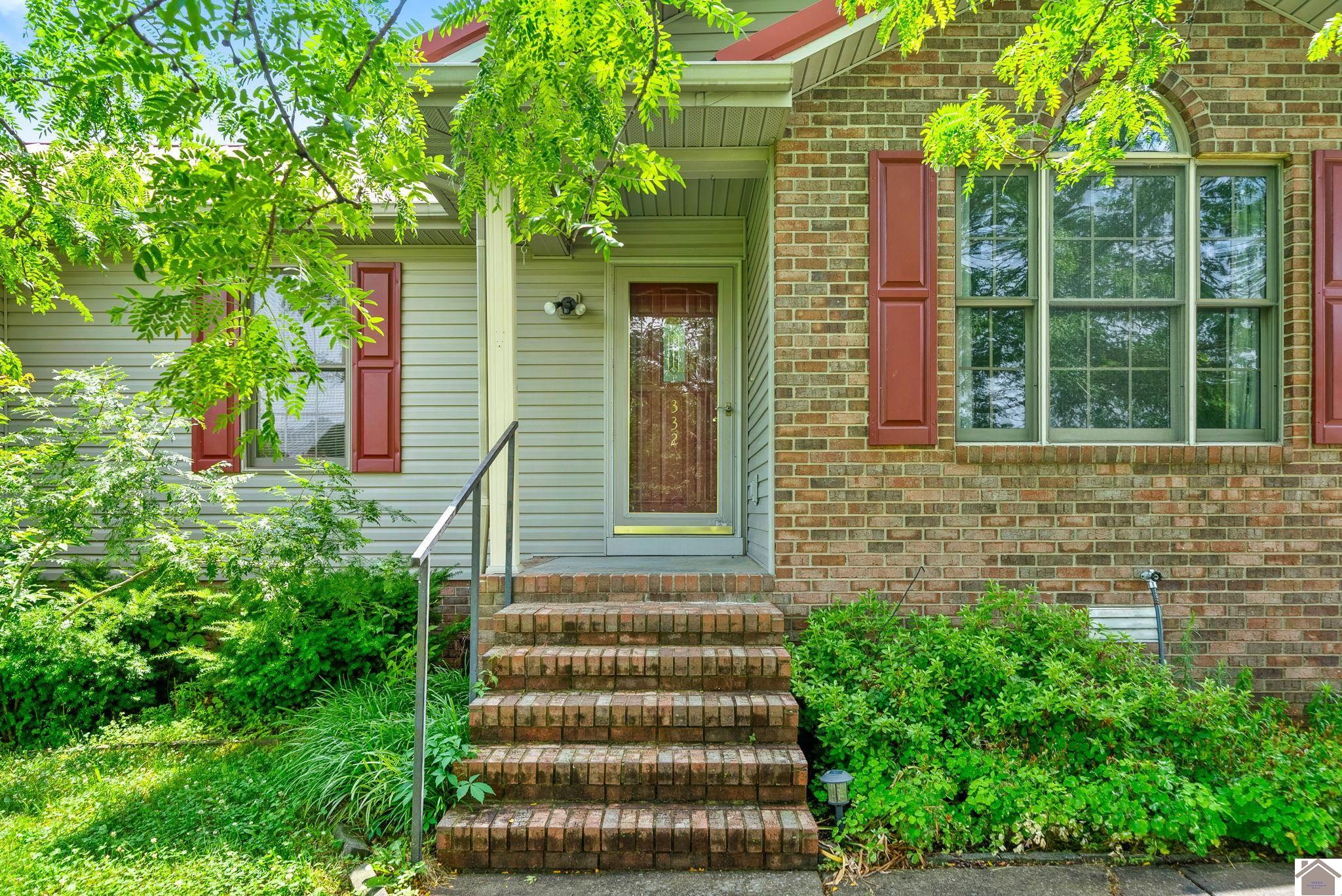 332 Meadowbrook