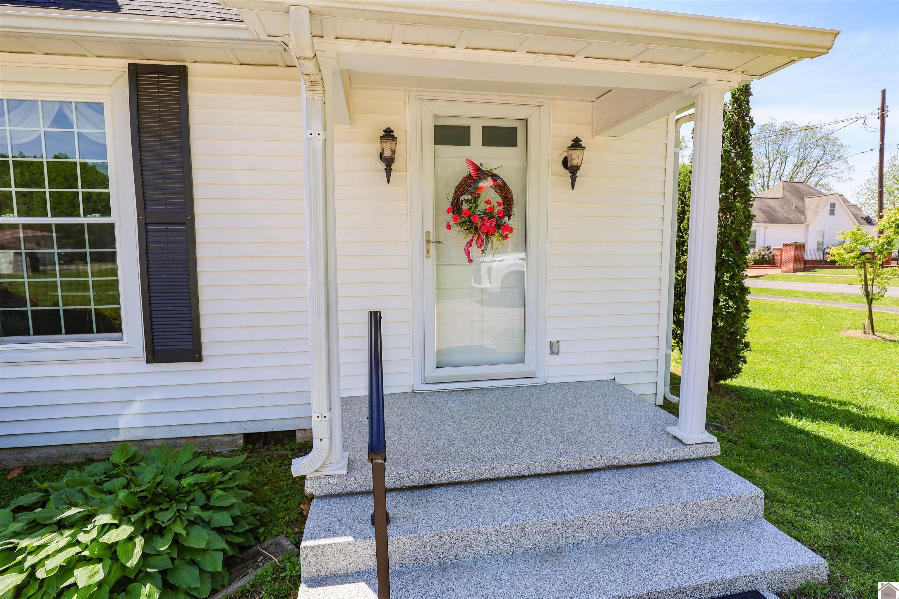 250 S 5th st