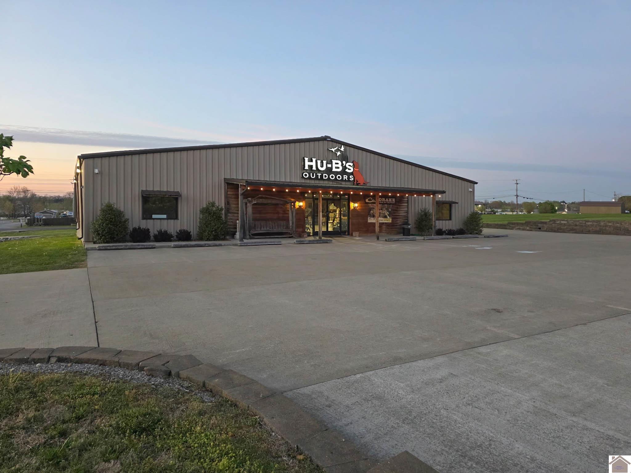 220 Hwy 62 W