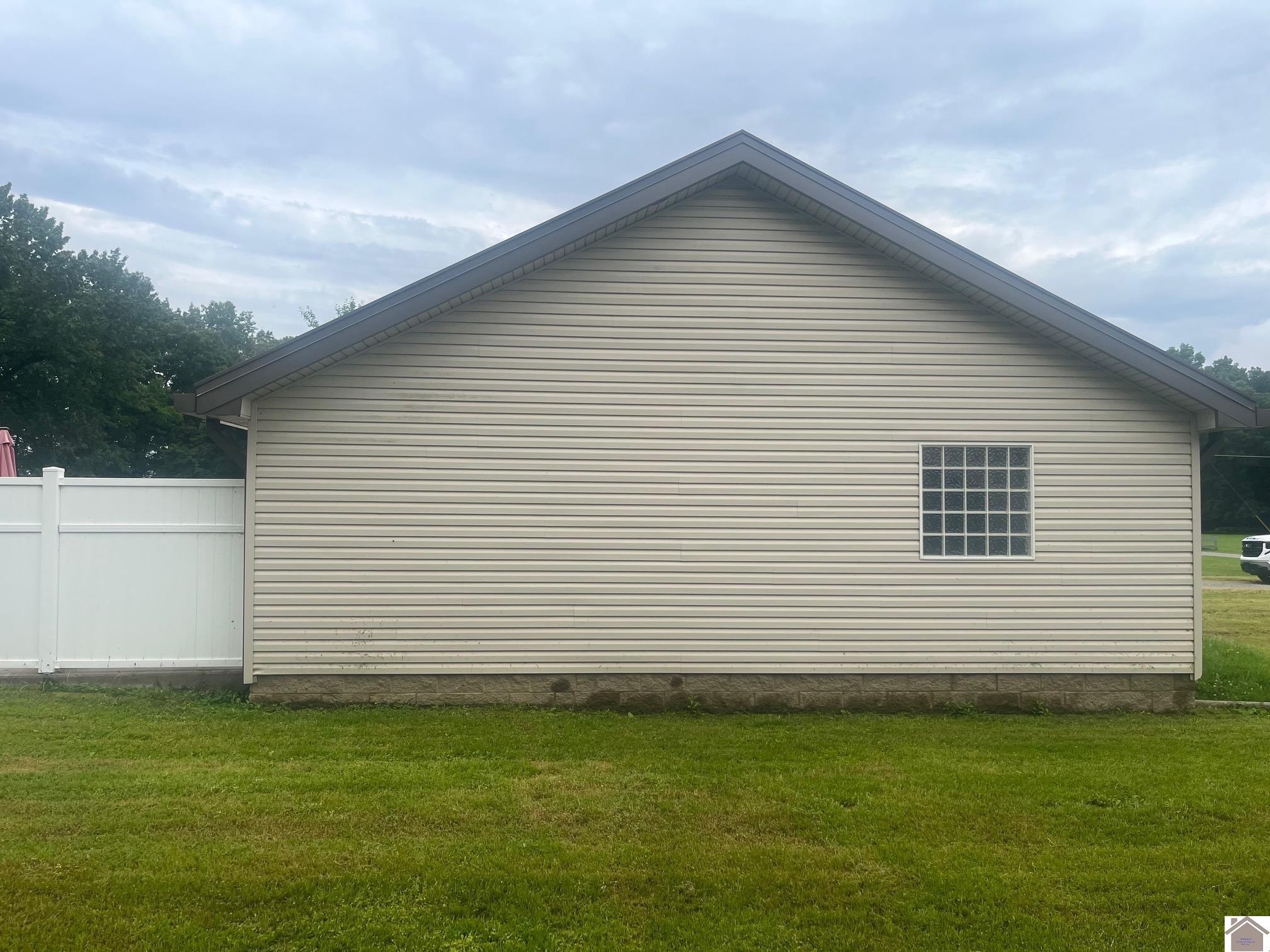503 Kelly Dr