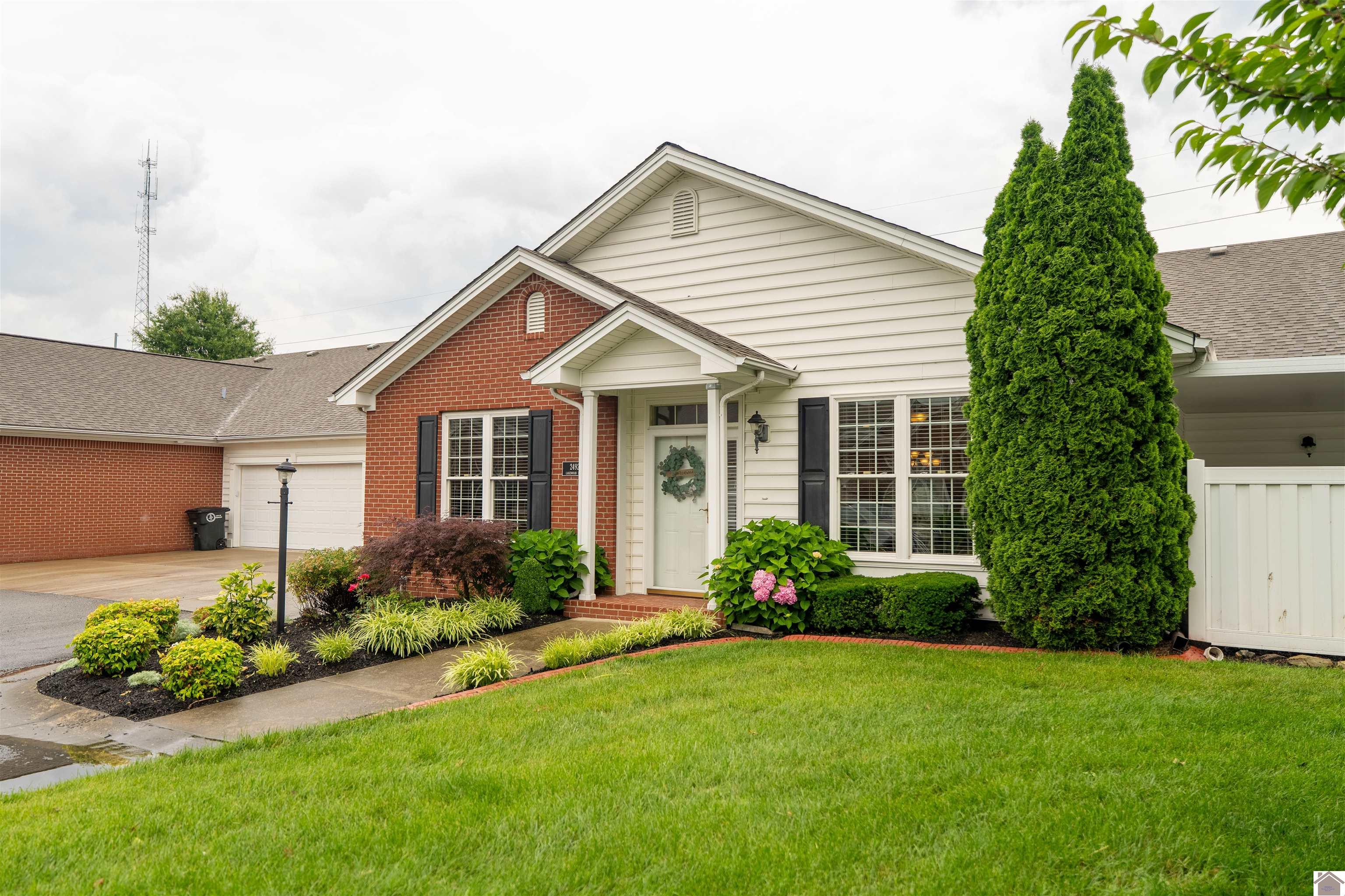 2492 Lakewood Drive