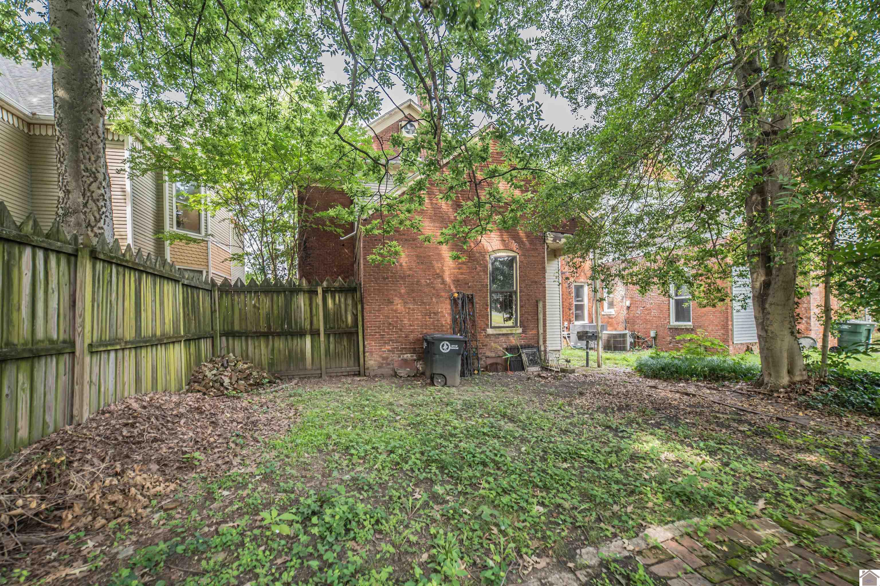 326 N 9th