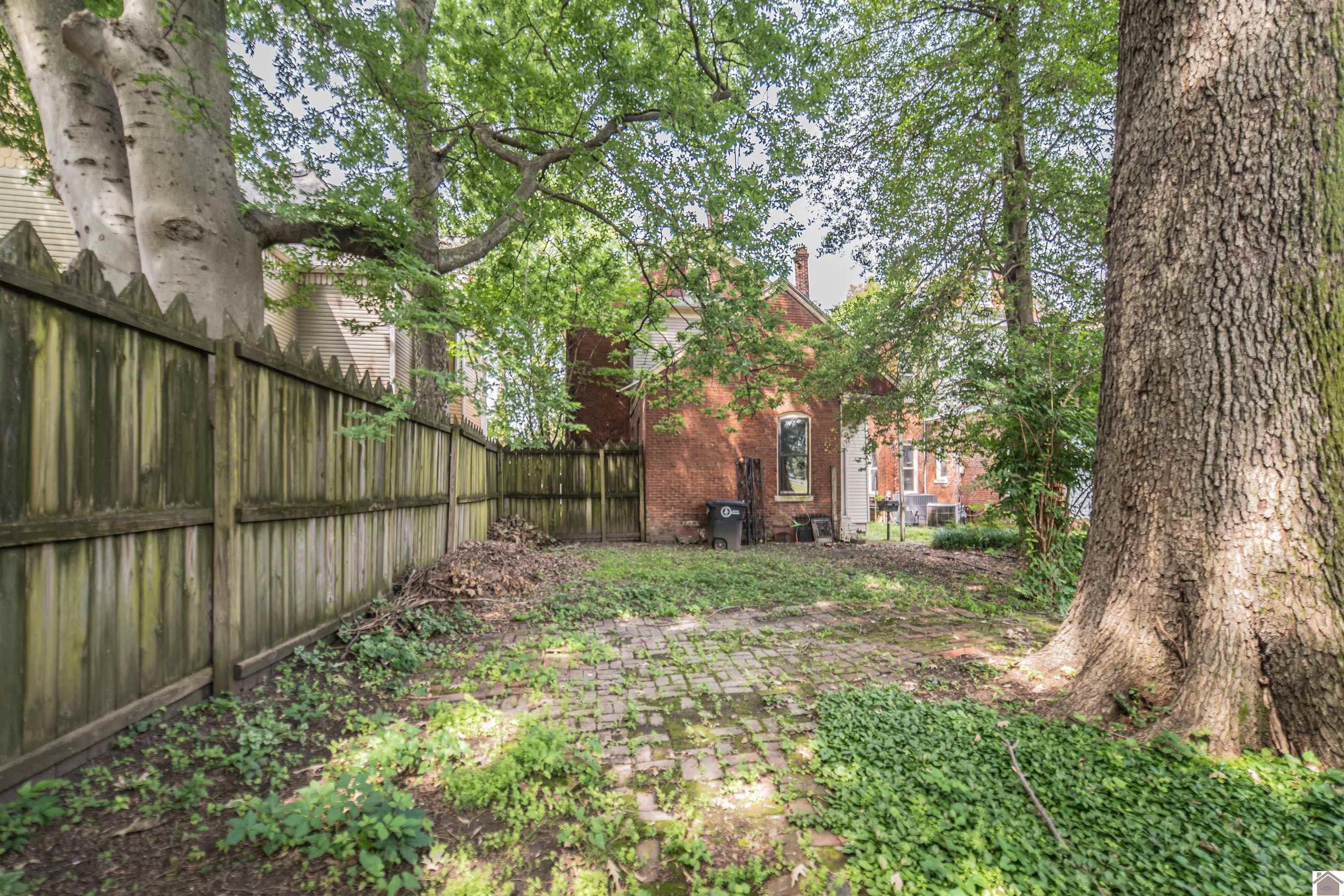 326 N 9th