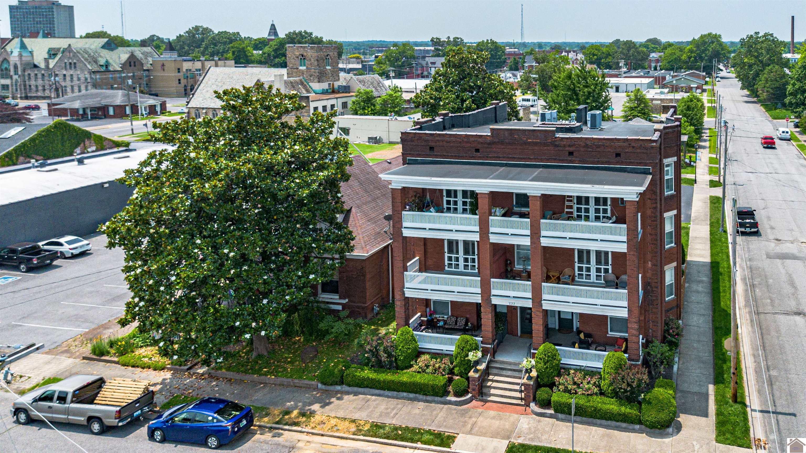 233 N 6th Unit 203