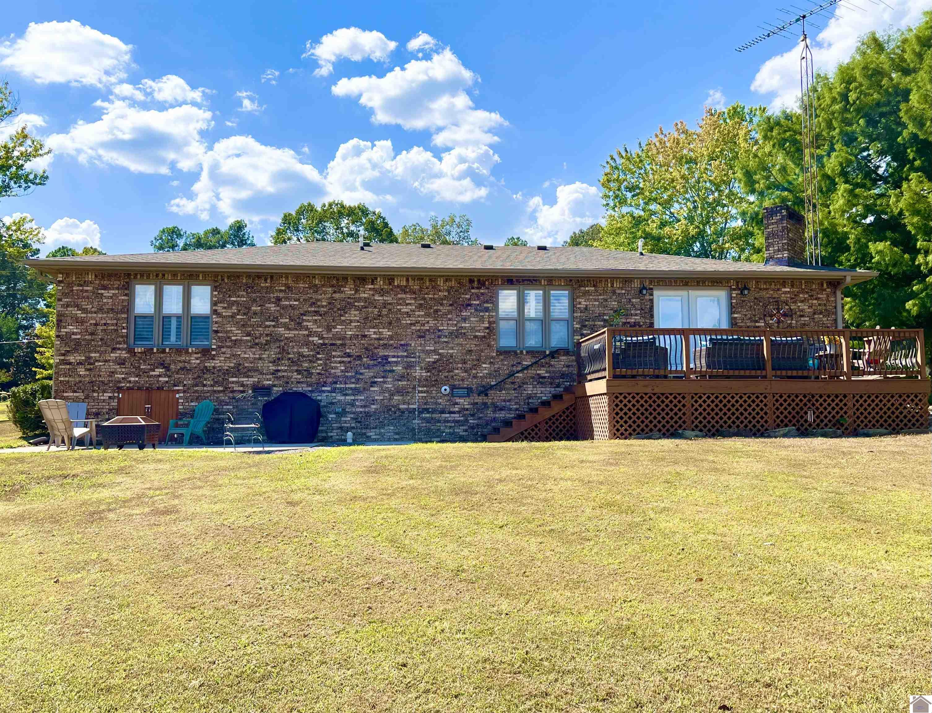 71 Greenapple Drive