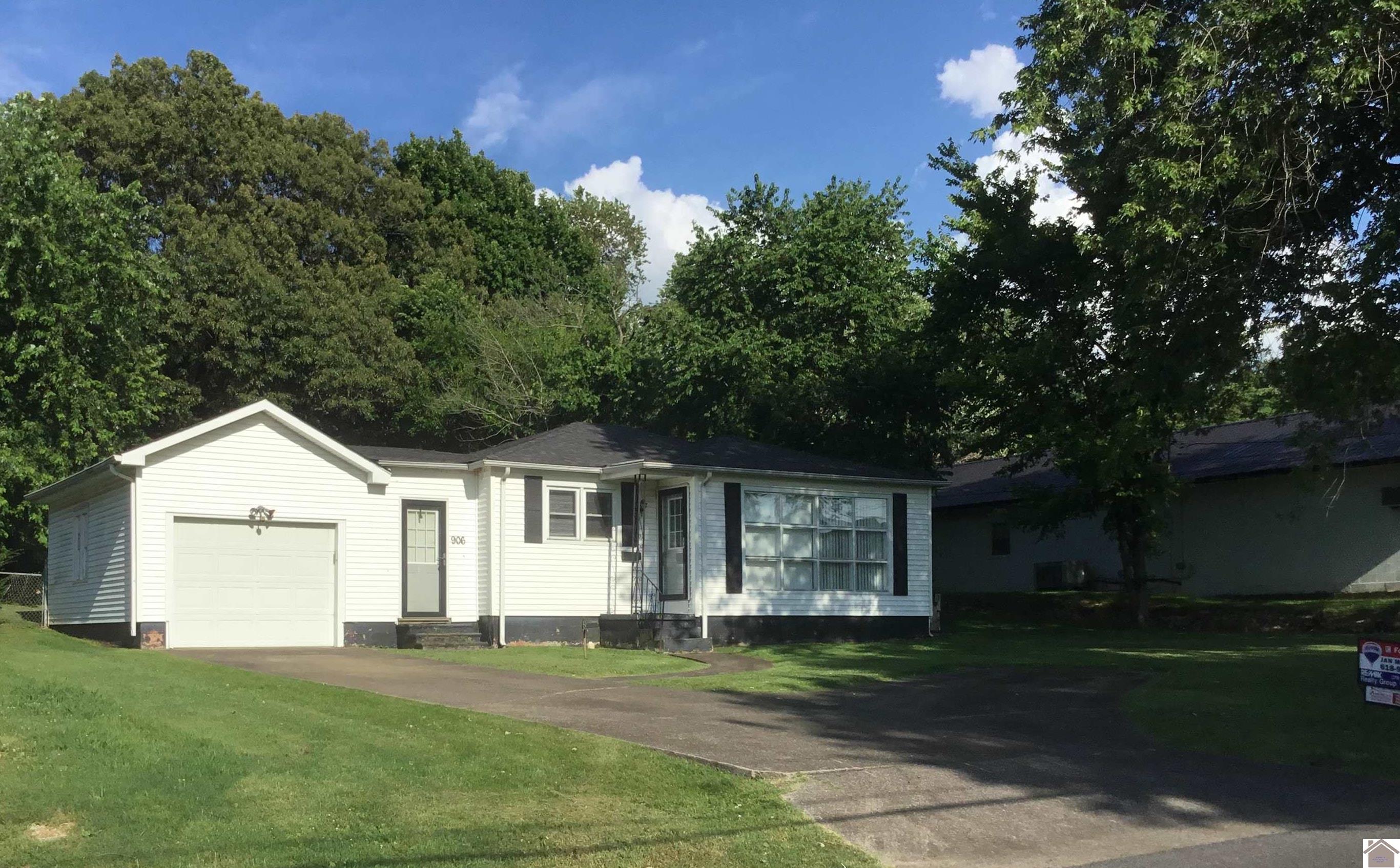 906 N 15th Street