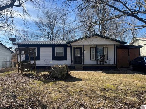 904 Starke Ave. Paducah KY 42003