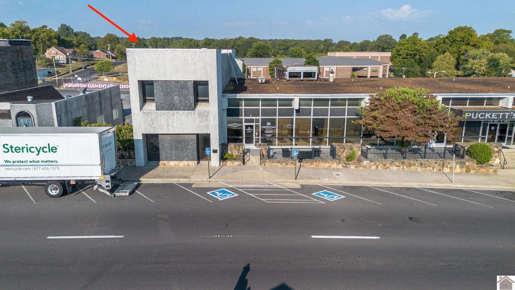 Photo 1 of 35 — 1016 Main St, Benton, KY 42025