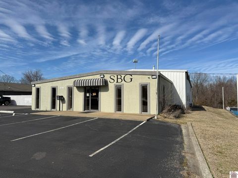 1604 State Route 121 N Murray KY 42071