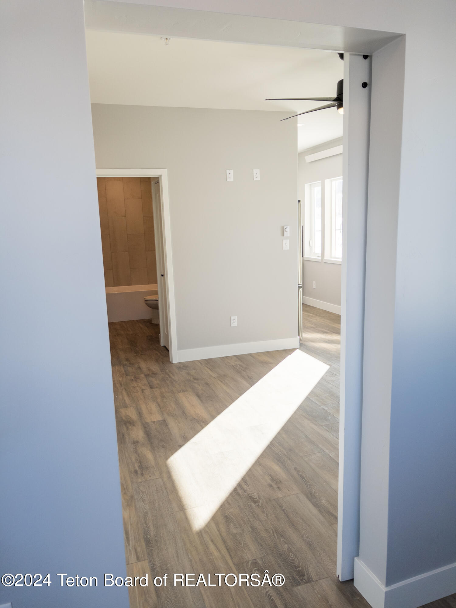 Victor, Idaho 83455, United States, 2 Bedrooms Bedrooms, ,1 BathroomBathrooms,Residential,Pending,64402