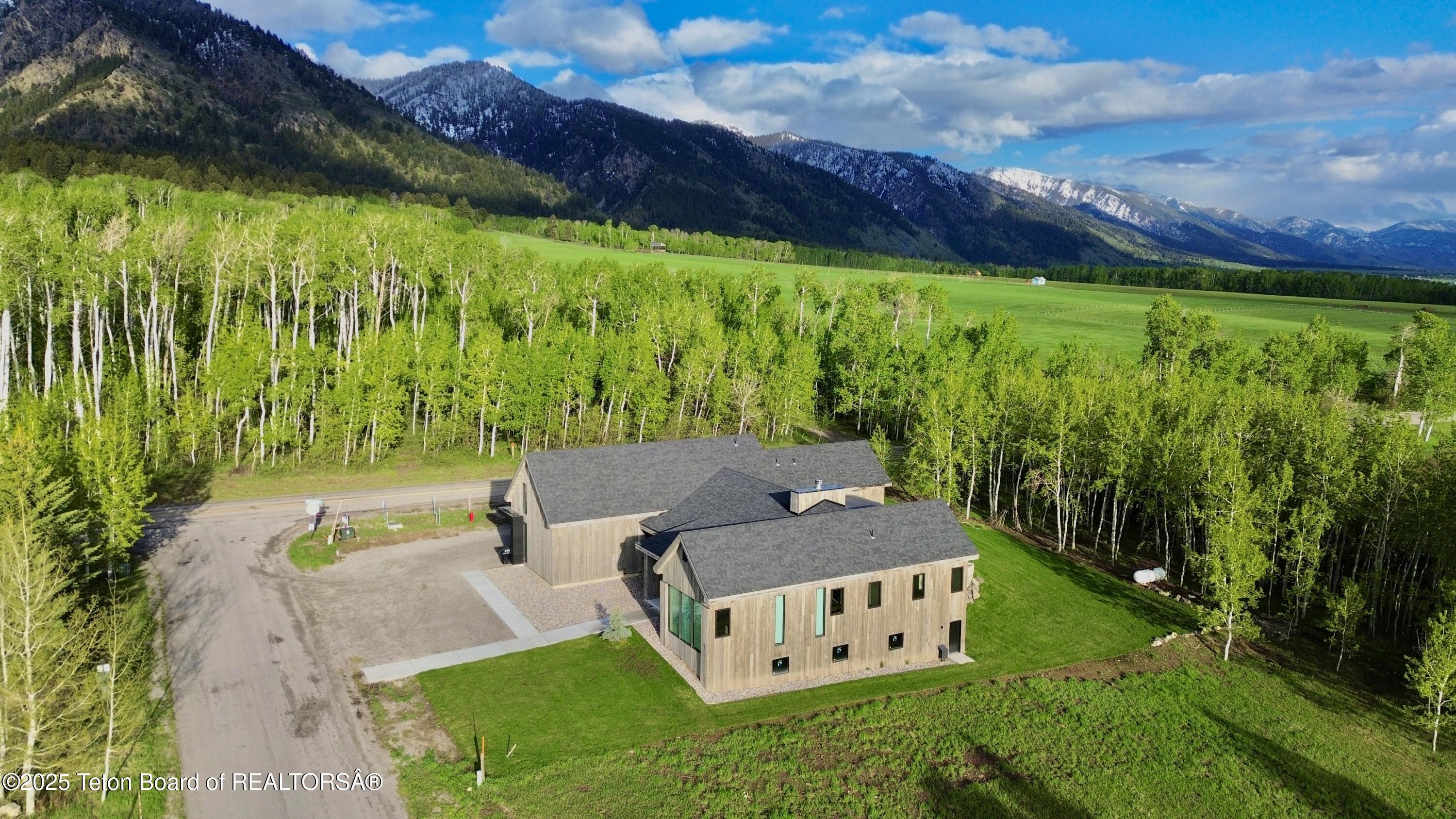 Star Valley Ranch, Wyoming 83127, United States, 5 Bedrooms Bedrooms, ,5 BathroomsBathrooms,Residential,Active,20769