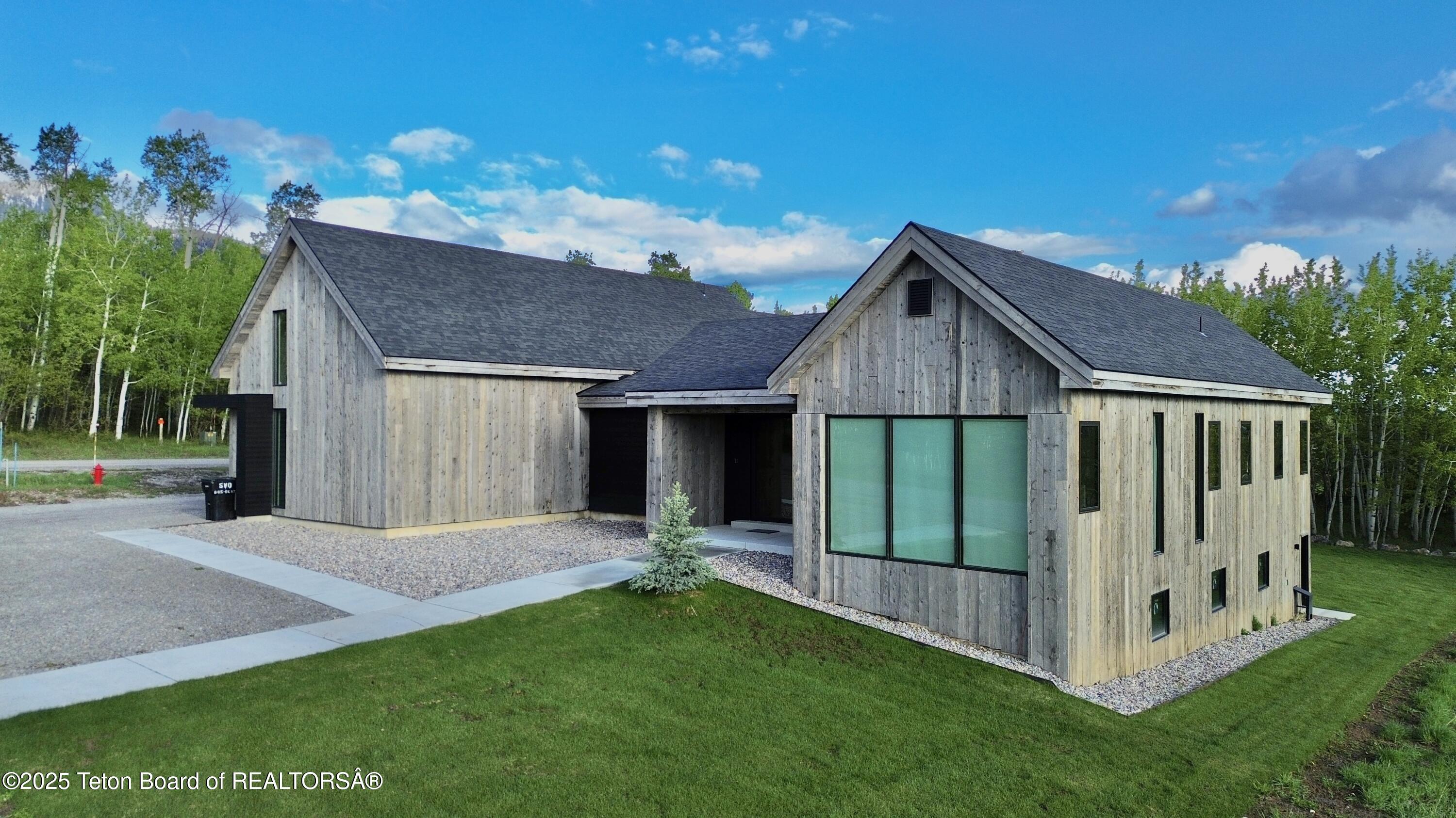 Star Valley Ranch, Wyoming 83127, United States, 5 Bedrooms Bedrooms, ,5 BathroomsBathrooms,Residential,Active,20769