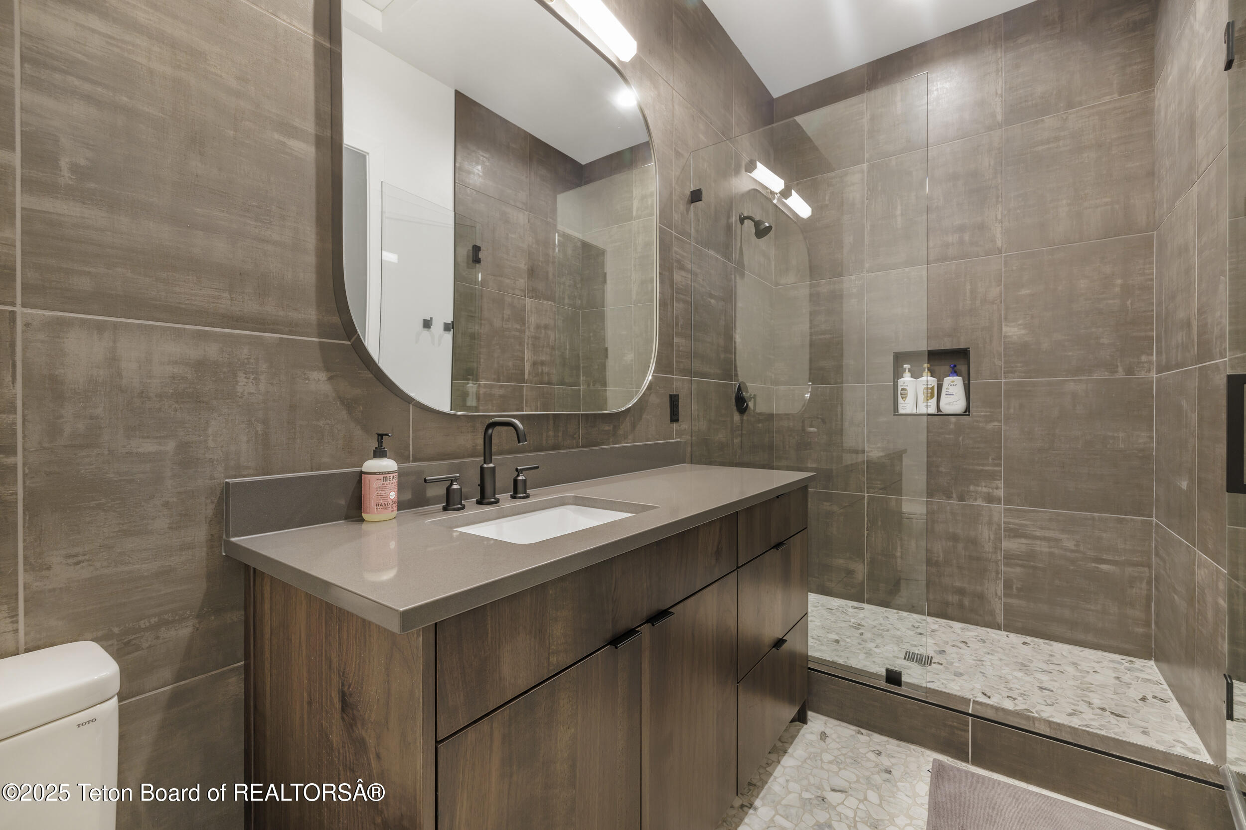 Star Valley Ranch, Wyoming 83127, United States, 5 Bedrooms Bedrooms, ,5 BathroomsBathrooms,Residential,Active,20769