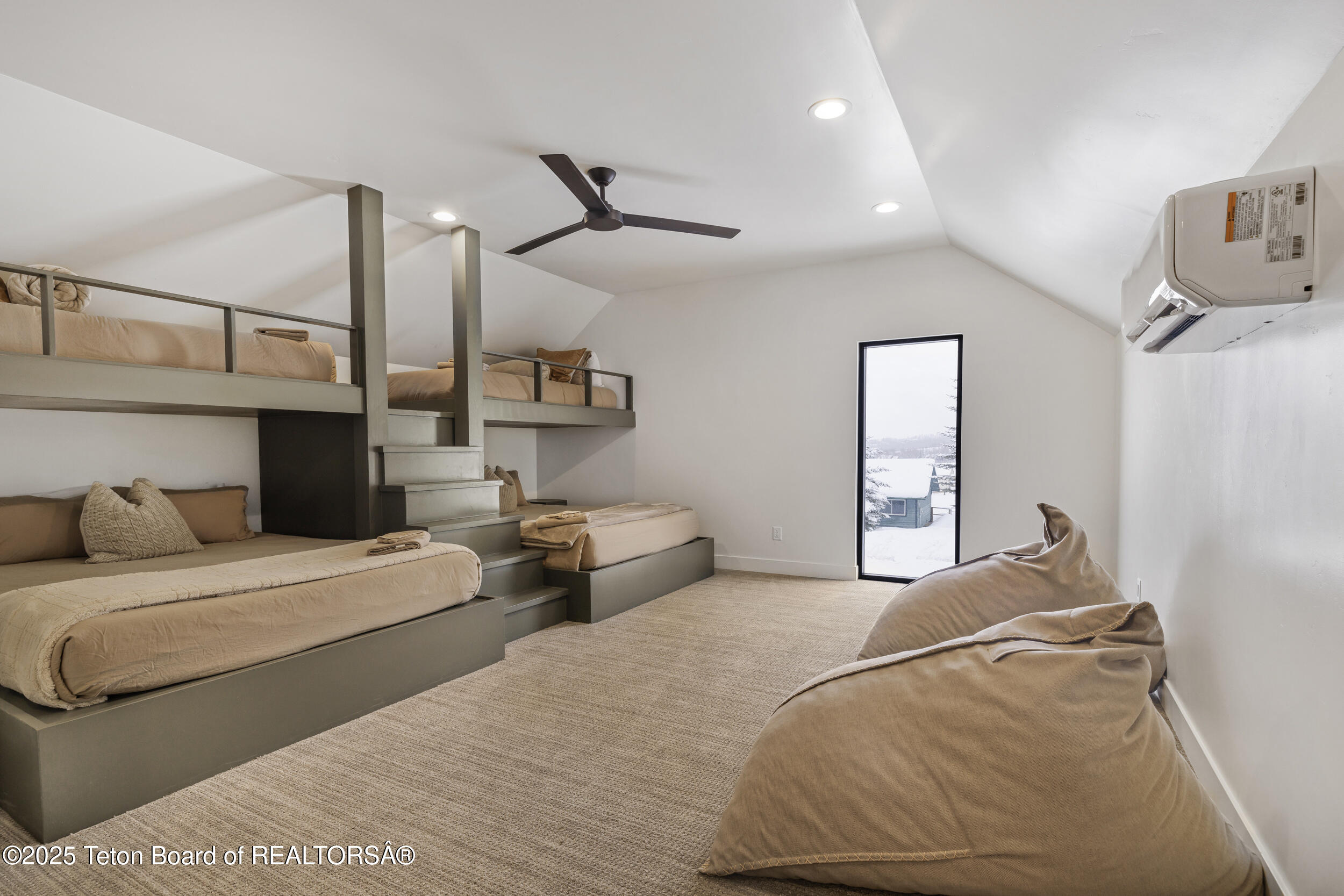 Star Valley Ranch, Wyoming 83127, United States, 5 Bedrooms Bedrooms, ,5 BathroomsBathrooms,Residential,Active,20769