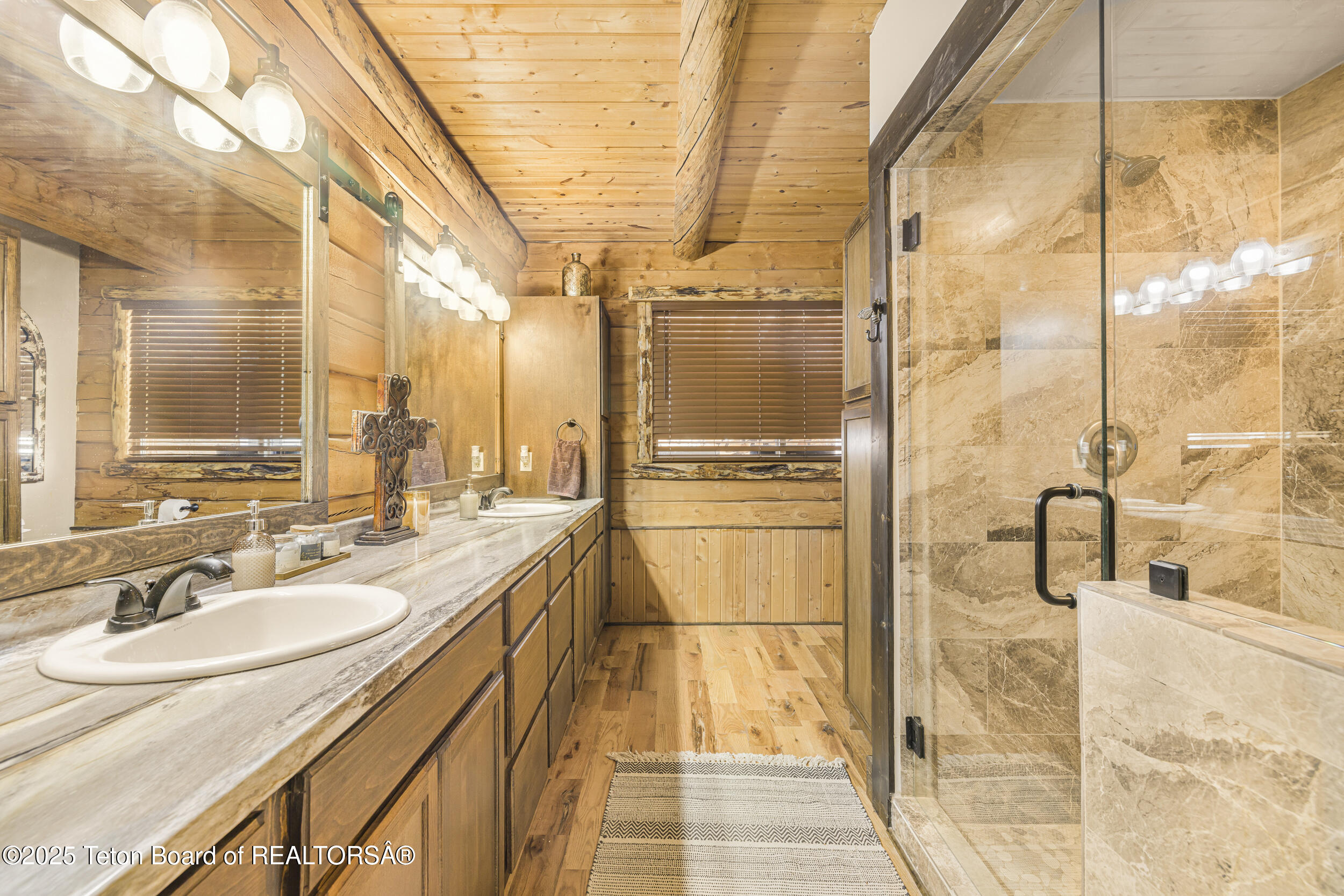 Daniel, Wyoming 83115, United States, 6 Bedrooms Bedrooms, ,2 BathroomsBathrooms,Residential,Active,16544