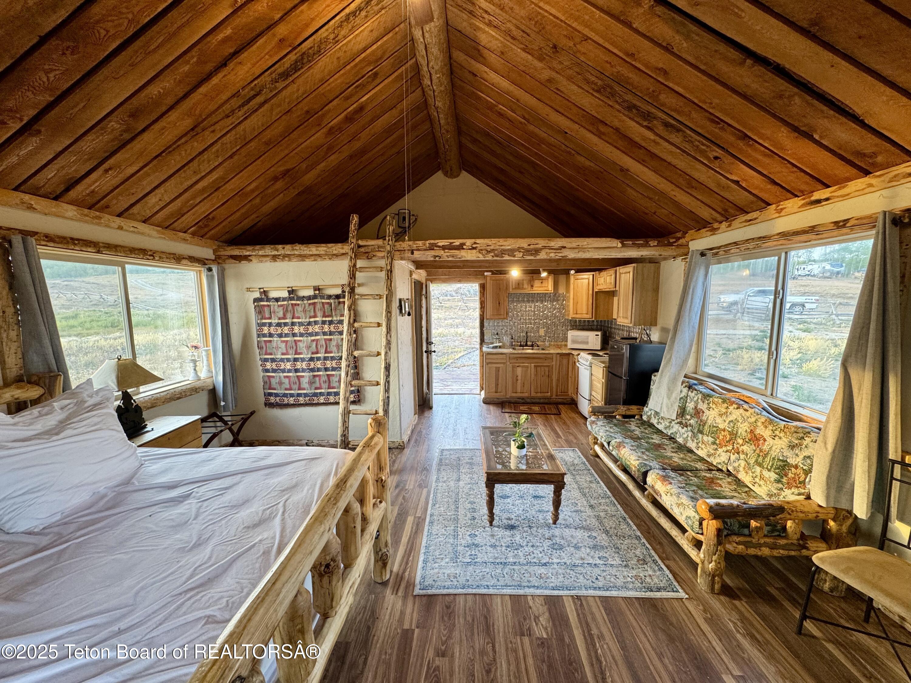 Daniel, Wyoming 83115, United States, 6 Bedrooms Bedrooms, ,2 BathroomsBathrooms,Residential,Active,16544