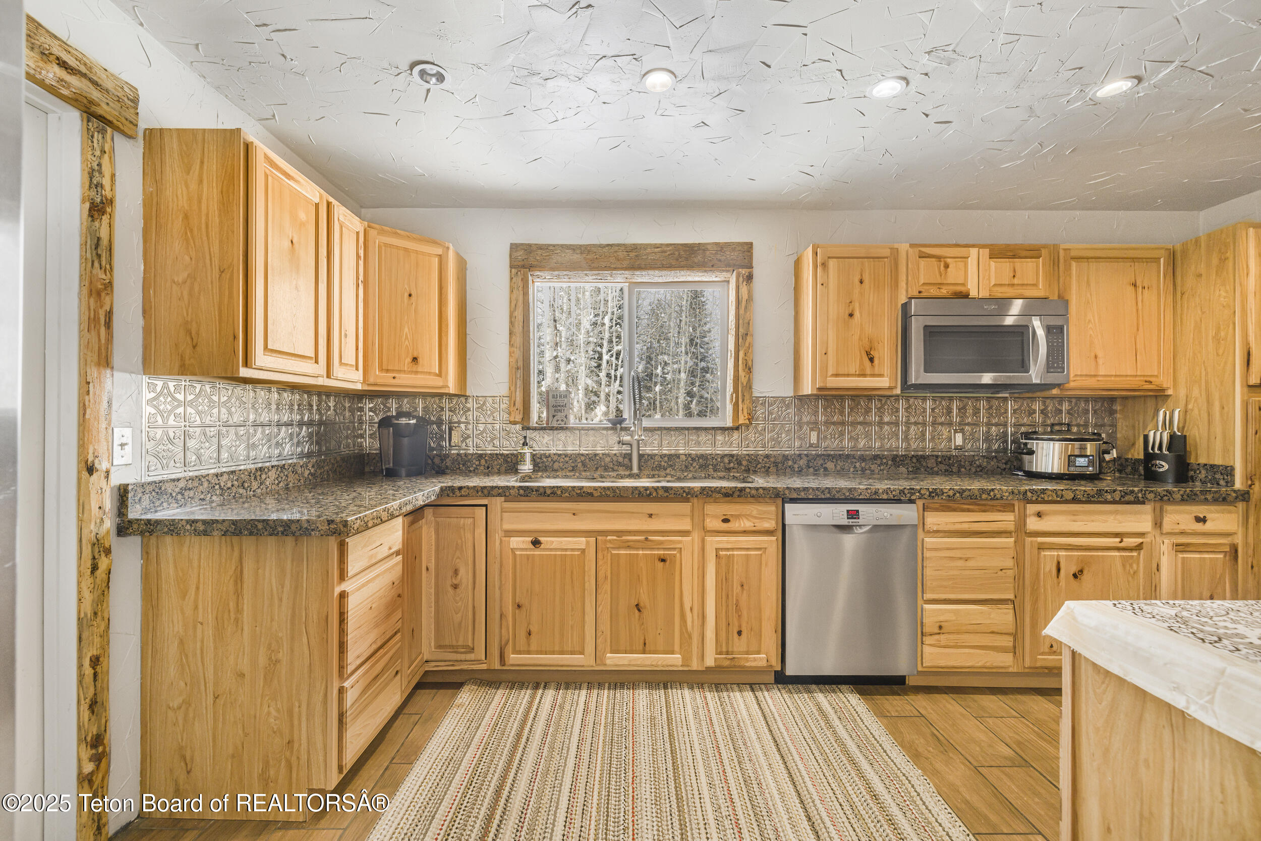 Daniel, Wyoming 83115, United States, 6 Bedrooms Bedrooms, ,2 BathroomsBathrooms,Residential,Active,16544