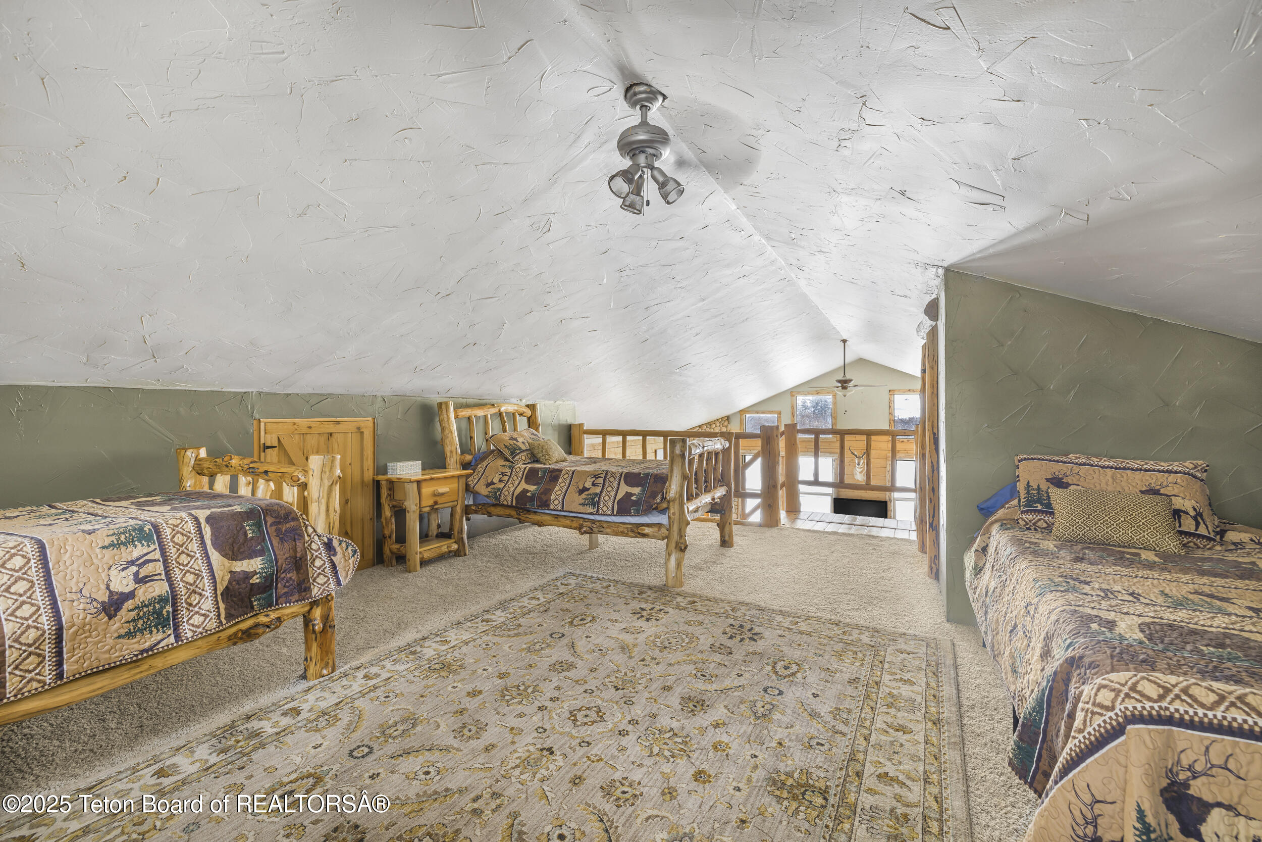 Daniel, Wyoming 83115, United States, 6 Bedrooms Bedrooms, ,2 BathroomsBathrooms,Residential,Active,16544