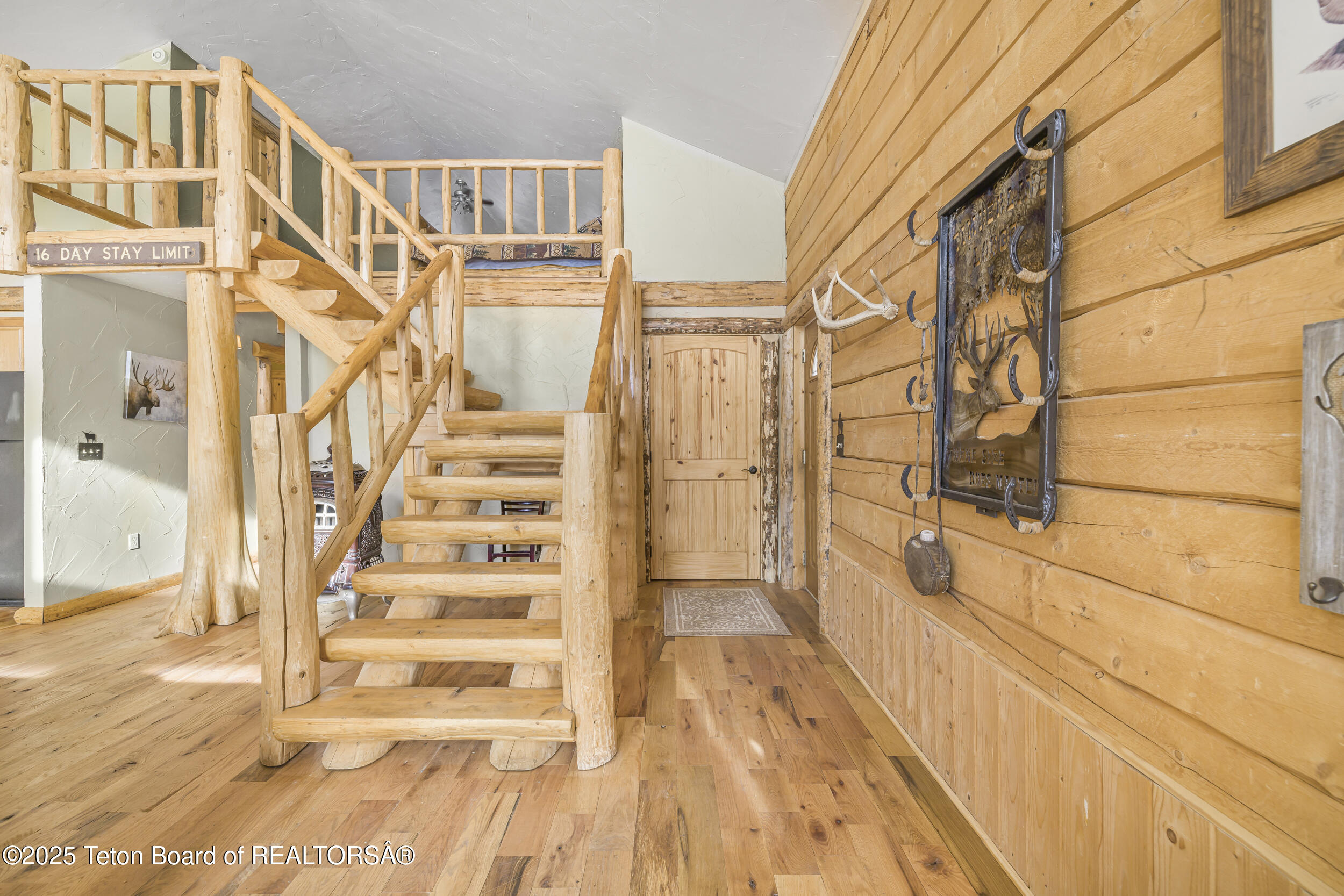 Daniel, Wyoming 83115, United States, 6 Bedrooms Bedrooms, ,2 BathroomsBathrooms,Residential,Active,16544