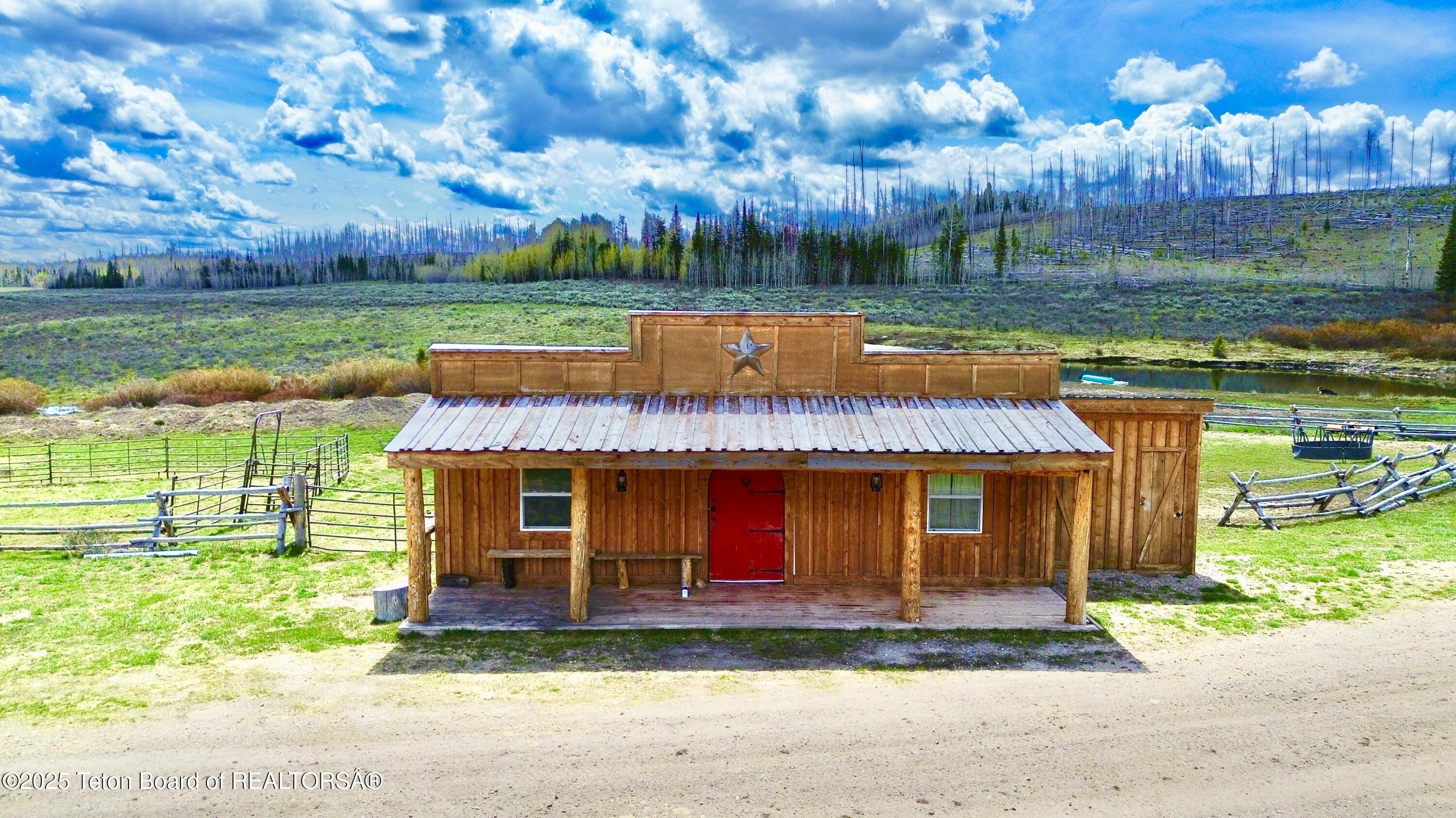 Daniel, Wyoming 83115, United States, 6 Bedrooms Bedrooms, ,2 BathroomsBathrooms,Residential,Active,16544