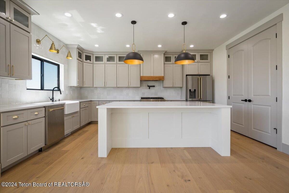 Victor, Idaho 83455, United States, 4 Bedrooms Bedrooms, ,4 BathroomsBathrooms,Residential,Active,54989