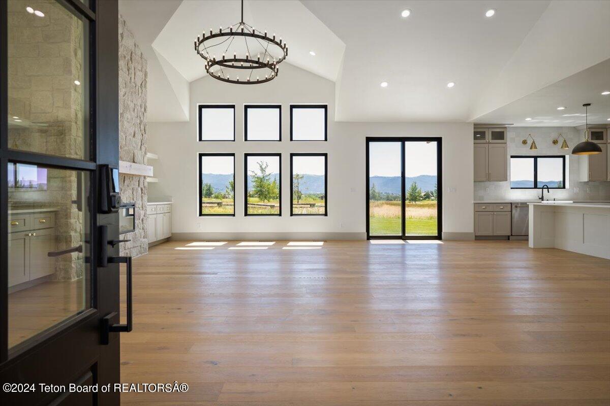 Victor, Idaho 83455, United States, 4 Bedrooms Bedrooms, ,4 BathroomsBathrooms,Residential,Active,54989