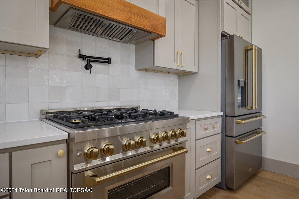 Victor, Idaho 83455, United States, 4 Bedrooms Bedrooms, ,4 BathroomsBathrooms,Residential,Active,54989