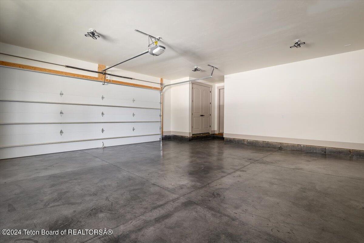 Victor, Idaho 83455, United States, 4 Bedrooms Bedrooms, ,4 BathroomsBathrooms,Residential,Active,54989