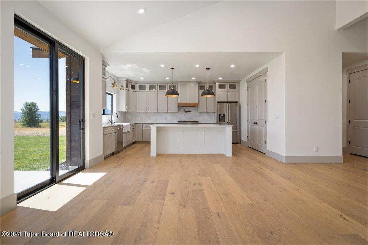 Victor, Idaho 83455, United States, 4 Bedrooms Bedrooms, ,4 BathroomsBathrooms,Residential,Active,54989