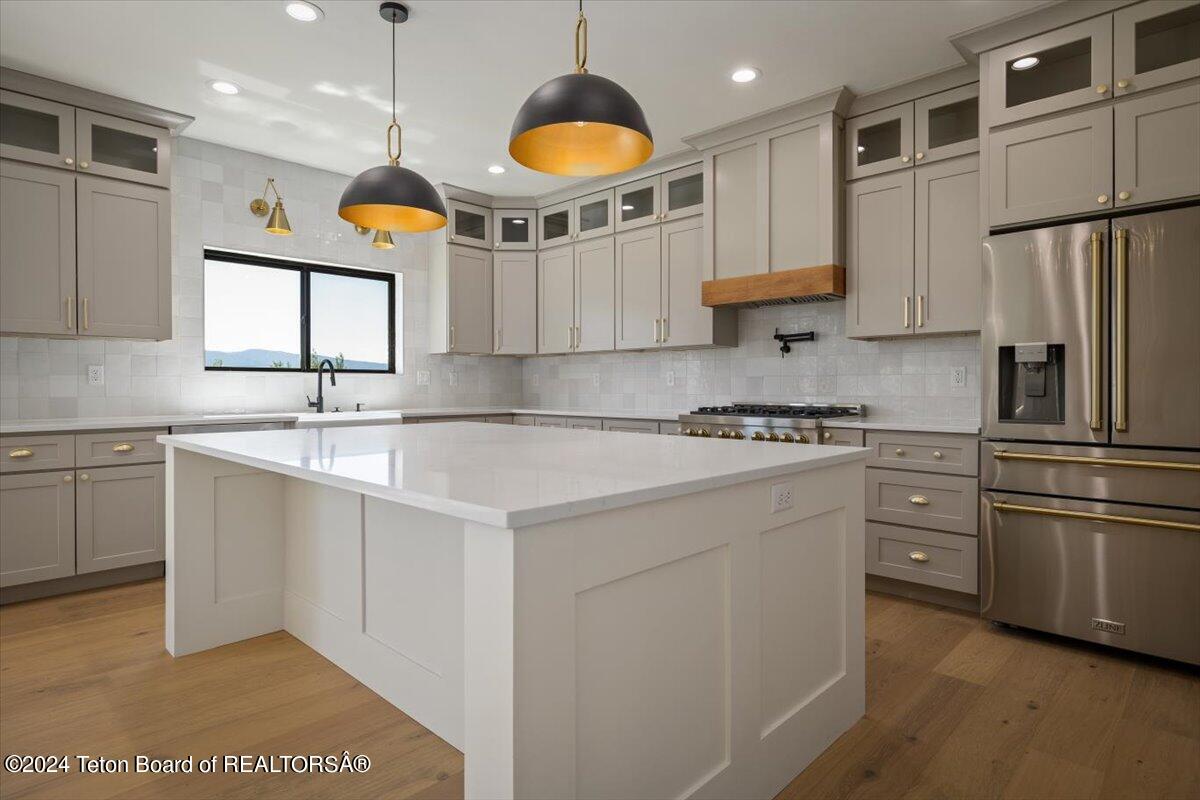 Victor, Idaho 83455, United States, 4 Bedrooms Bedrooms, ,4 BathroomsBathrooms,Residential,Active,54989