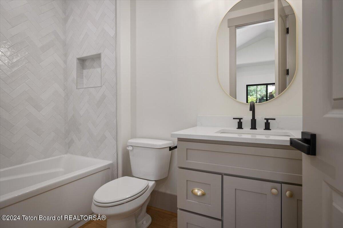 Victor, Idaho 83455, United States, 4 Bedrooms Bedrooms, ,4 BathroomsBathrooms,Residential,Active,54989